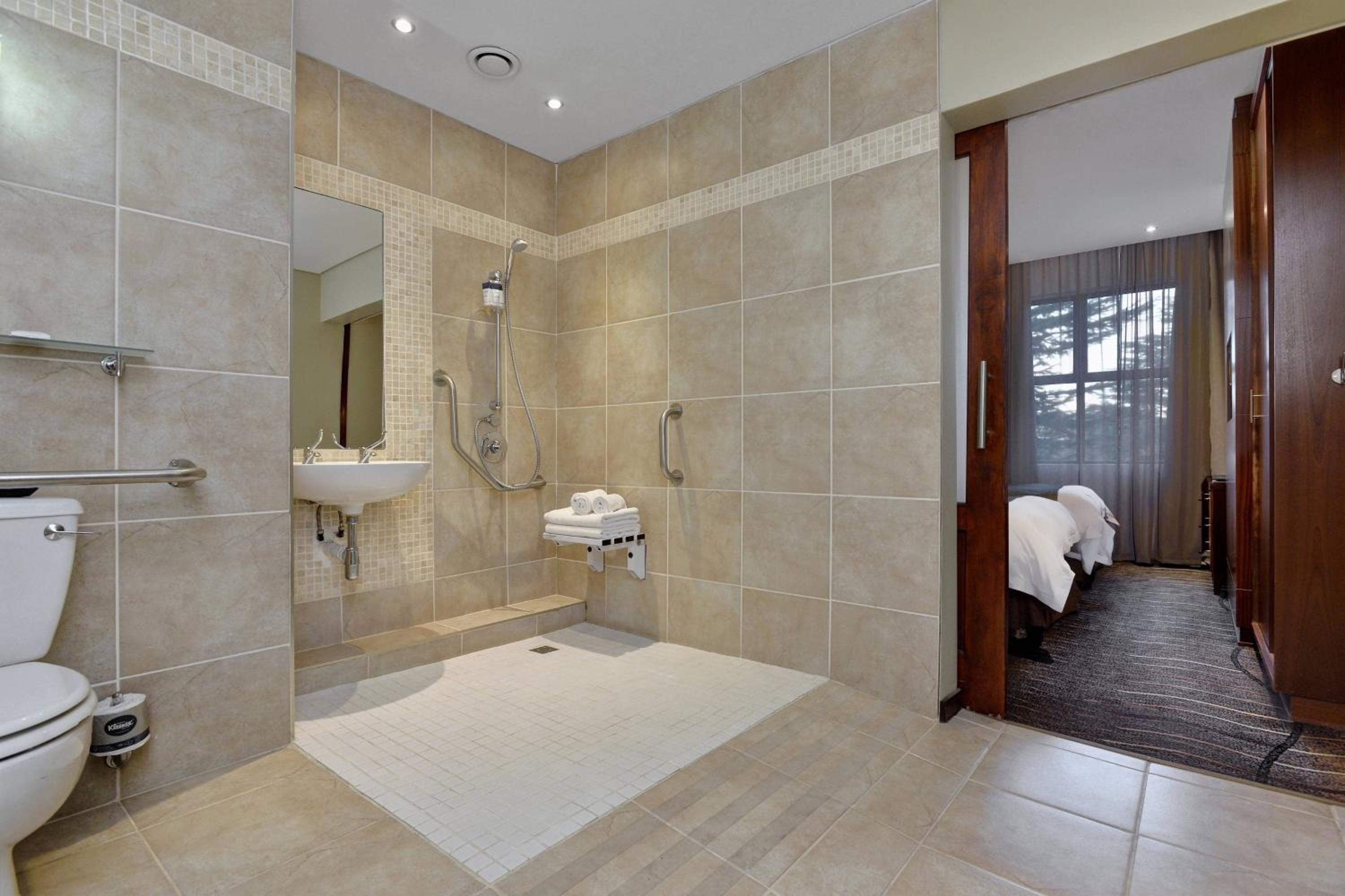 Guest Room, 1 King - Photo 11