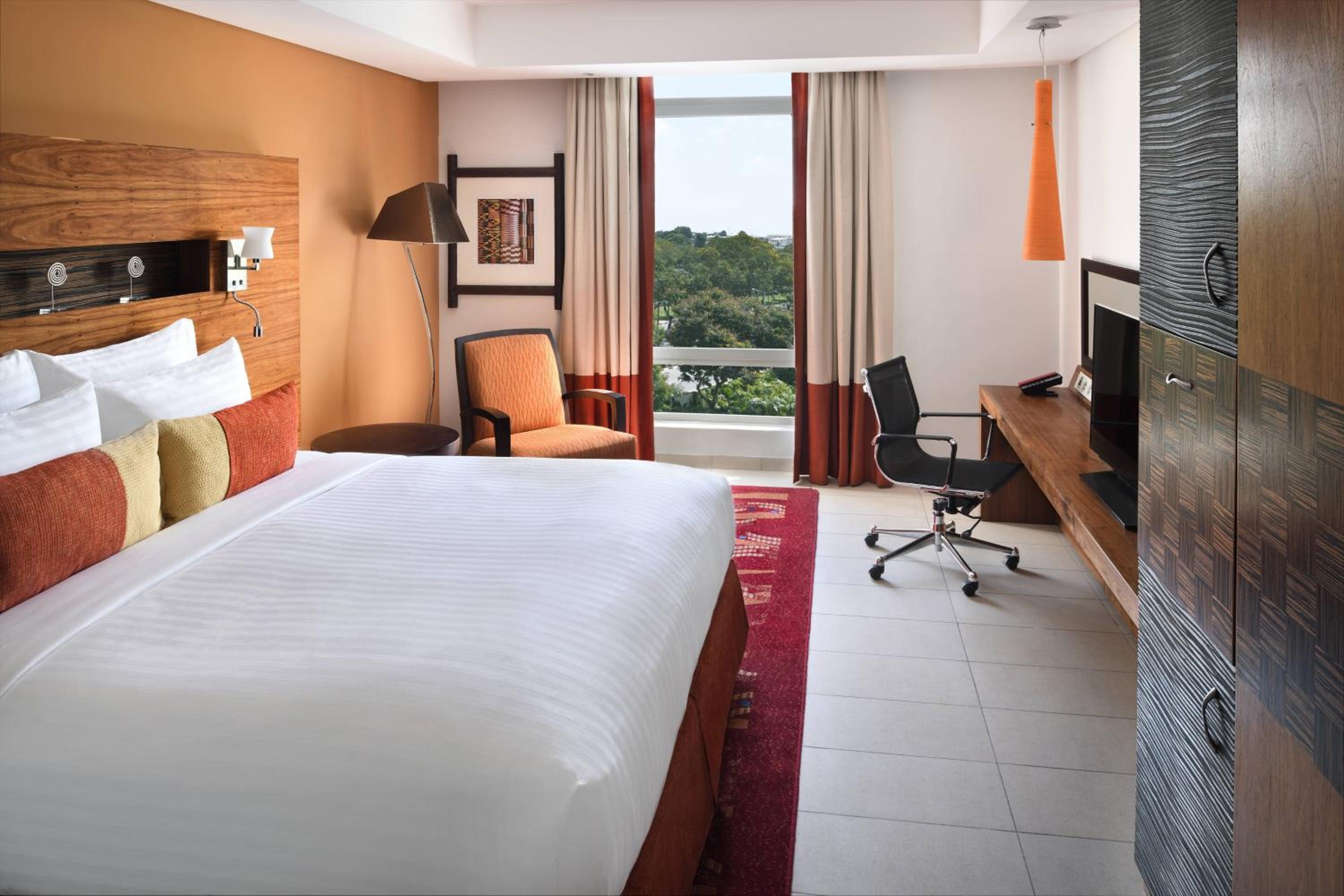 Guest Room, 1 King
