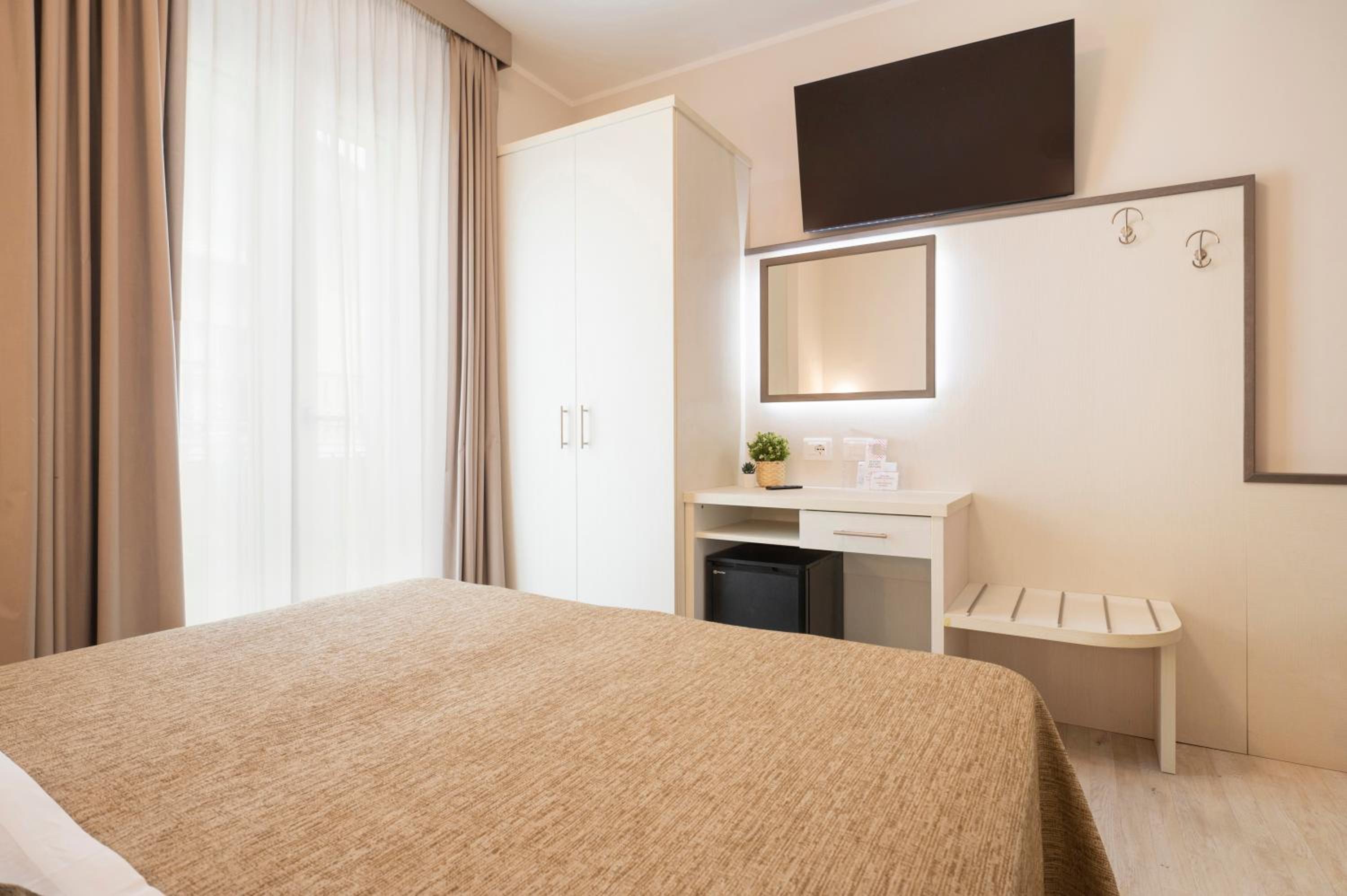 Double Room - Photo 1