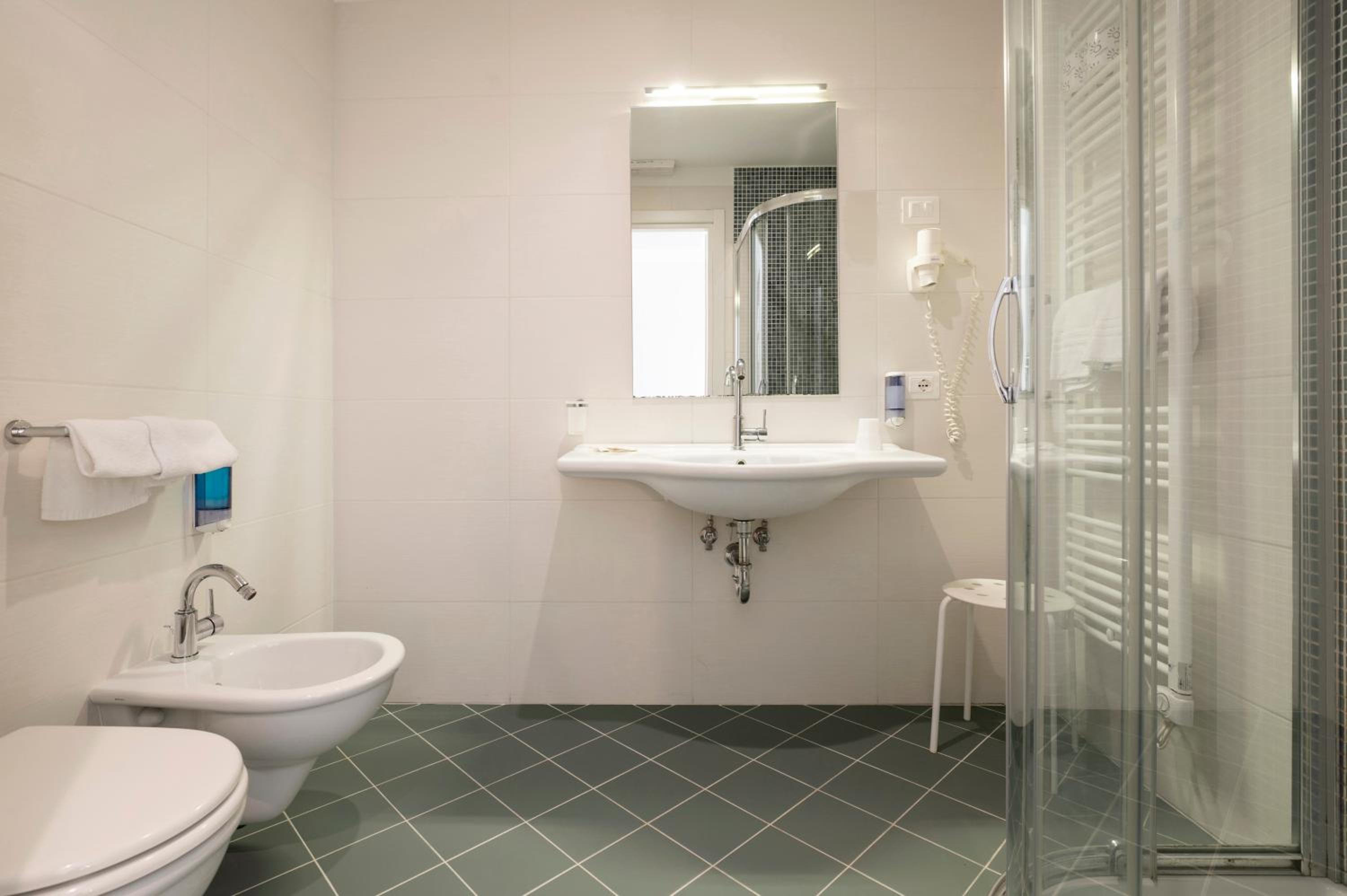 Classic Triple Room - Photo 4