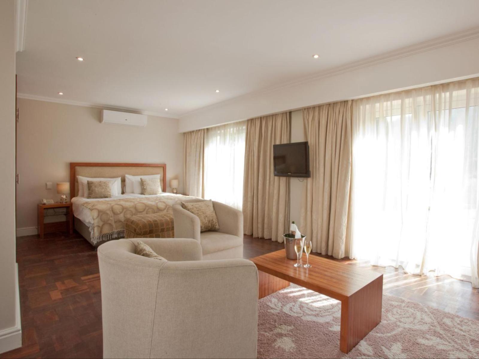 Luxury King Room photo 1