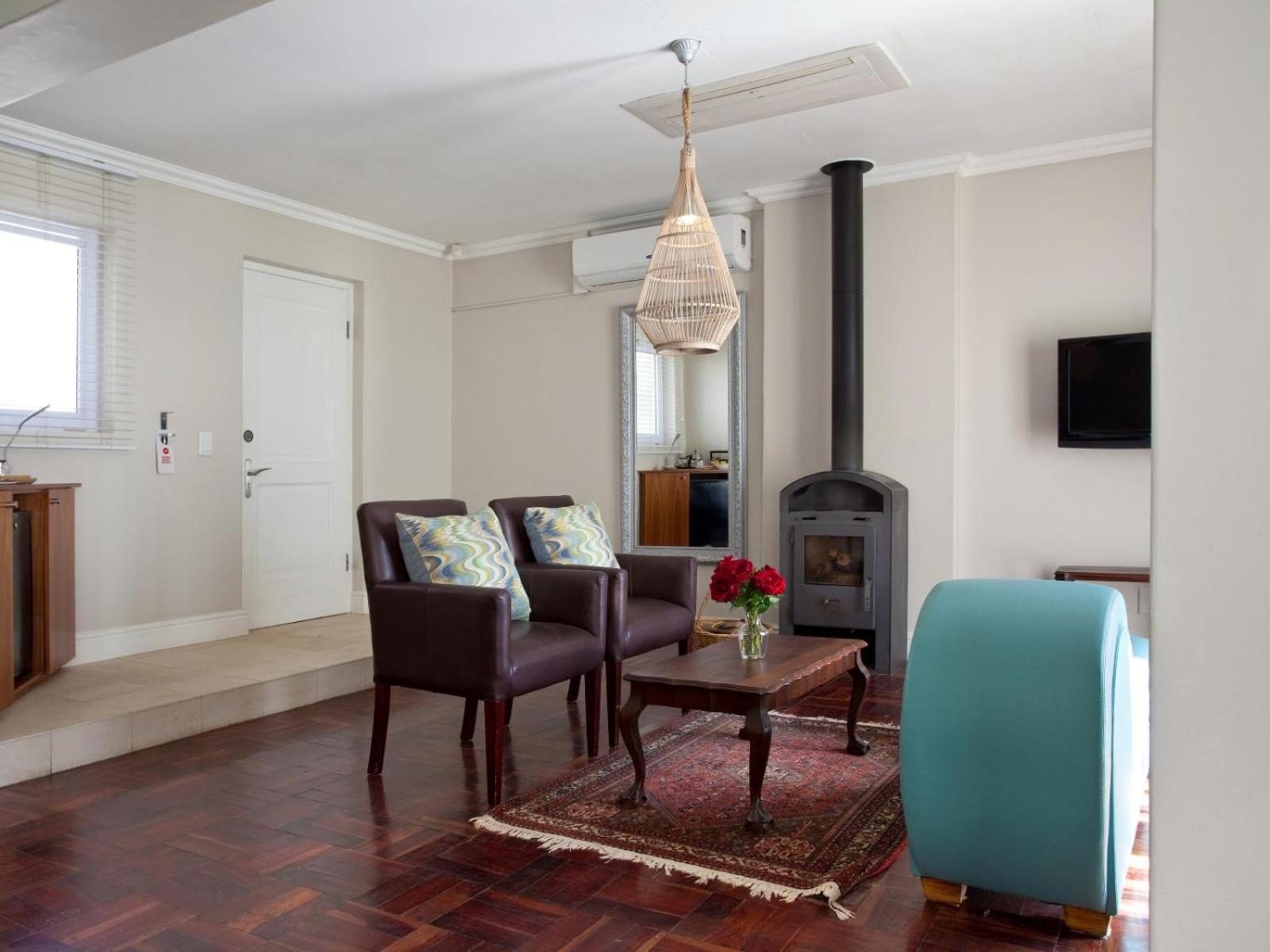 Deluxe King Room photo 2