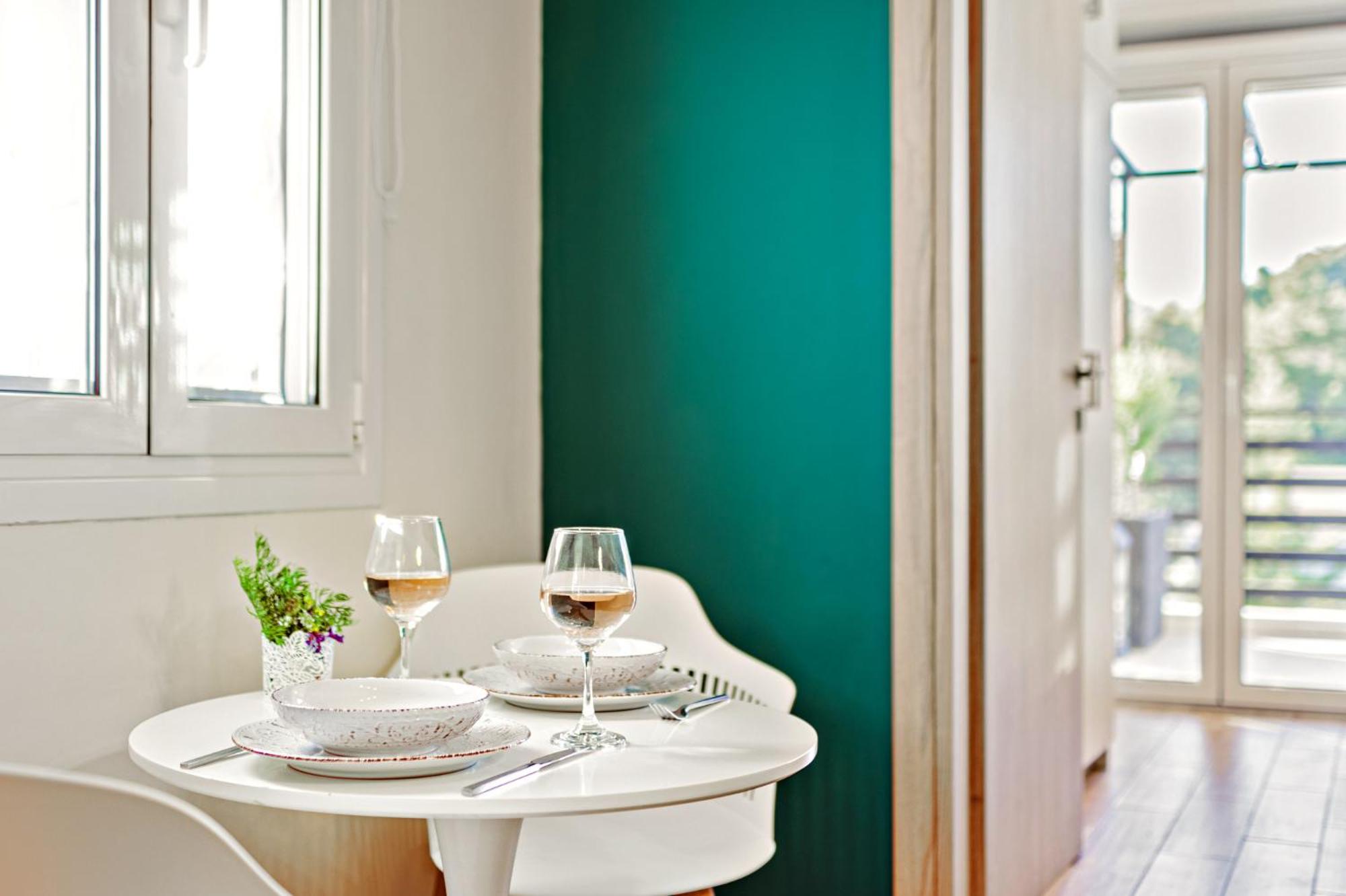 One-Bedroom Apartment - Photo 15