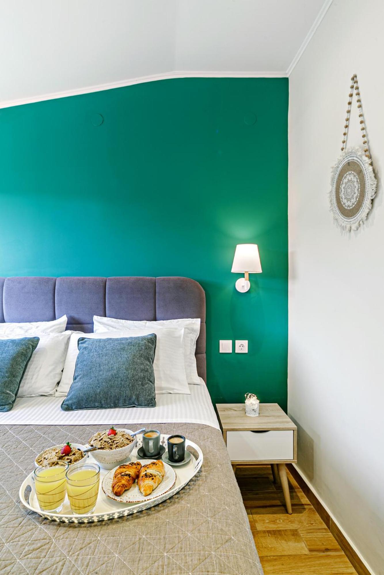 One-Bedroom Apartment - Photo 10