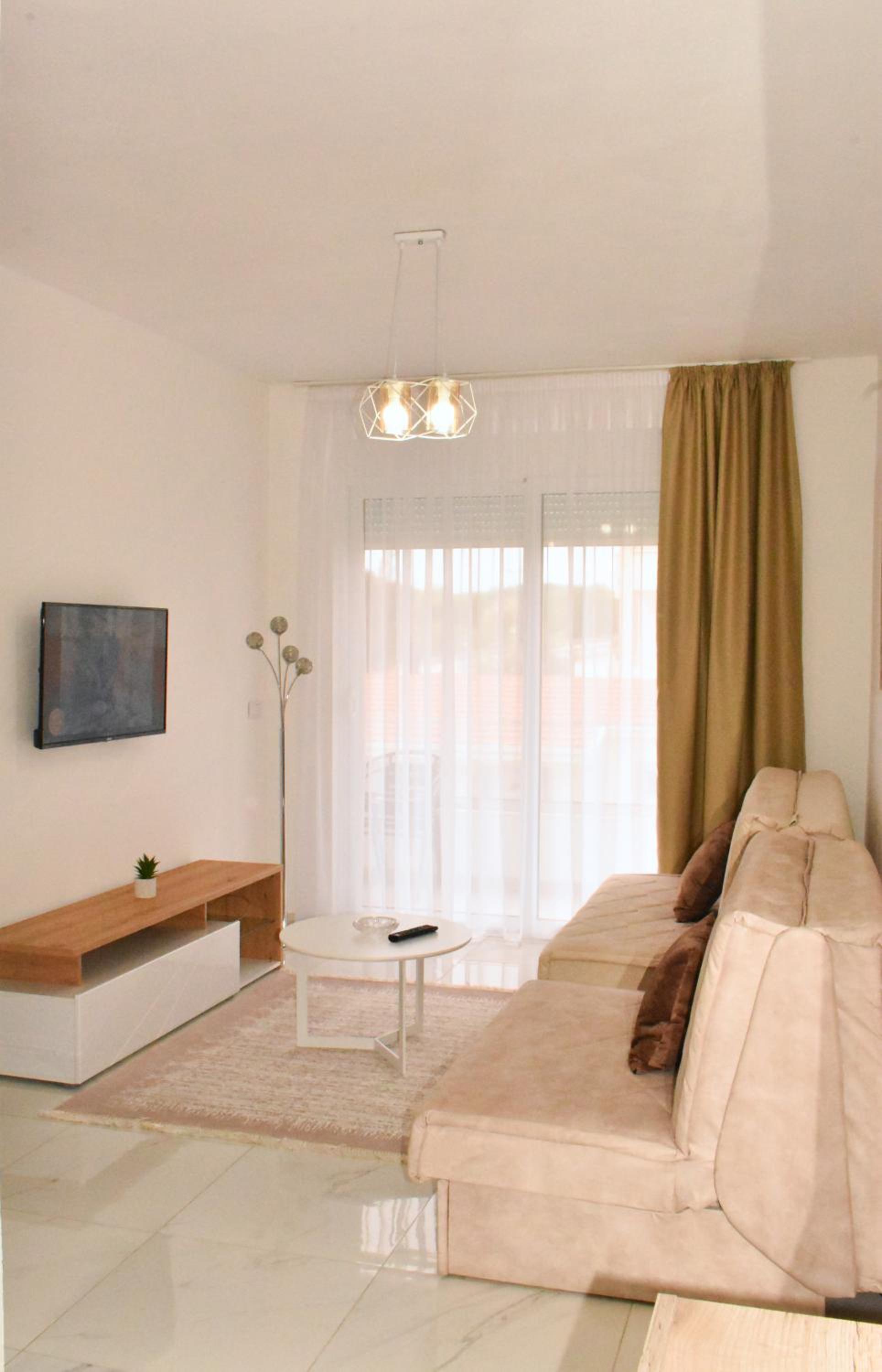One-Bedroom Apartment photo 2