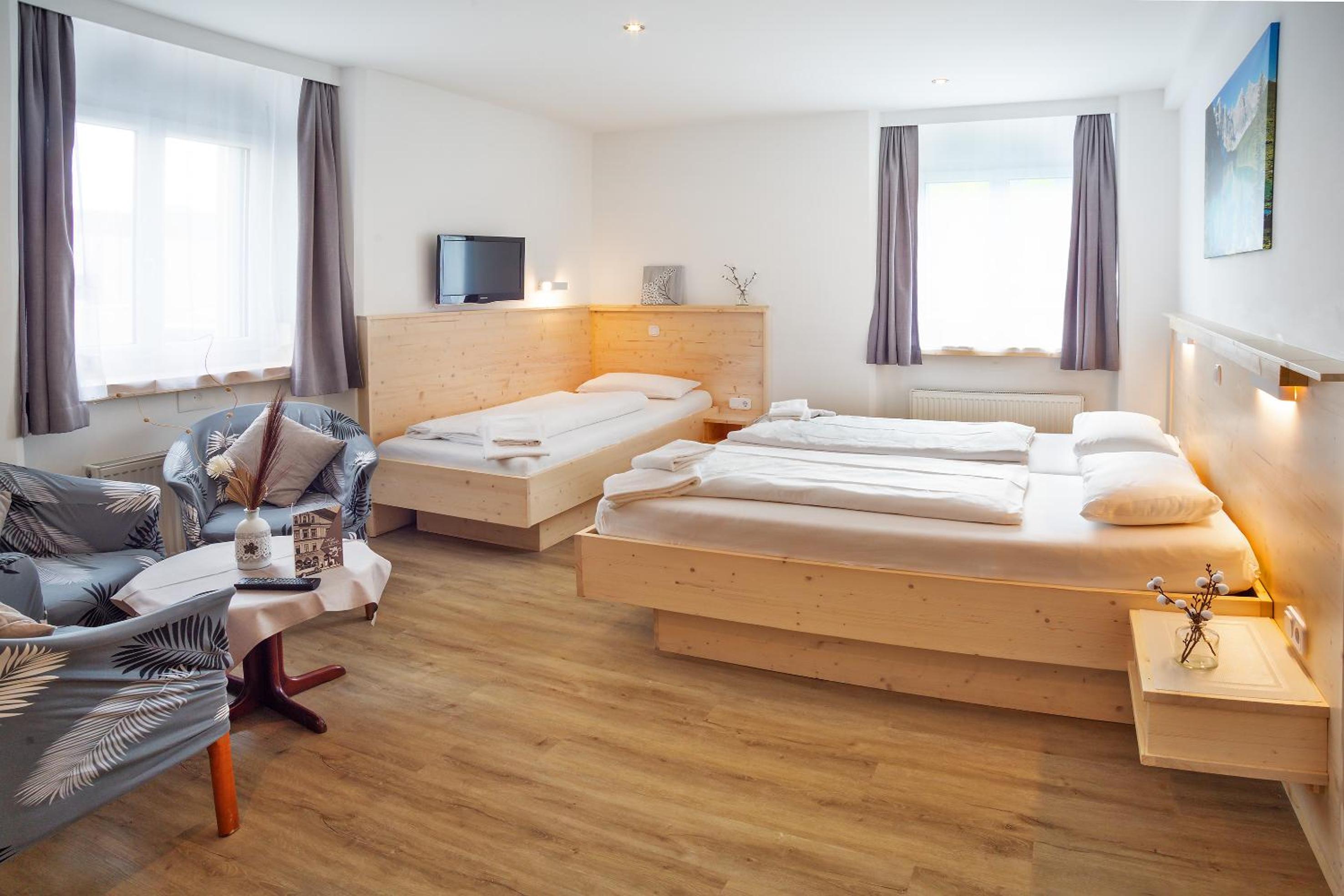Triple Room - Photo 2