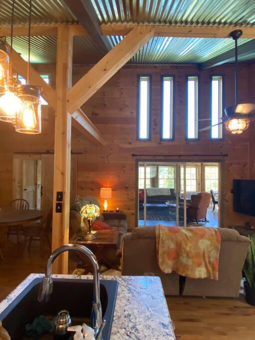 Three-Bedroom House photo 1