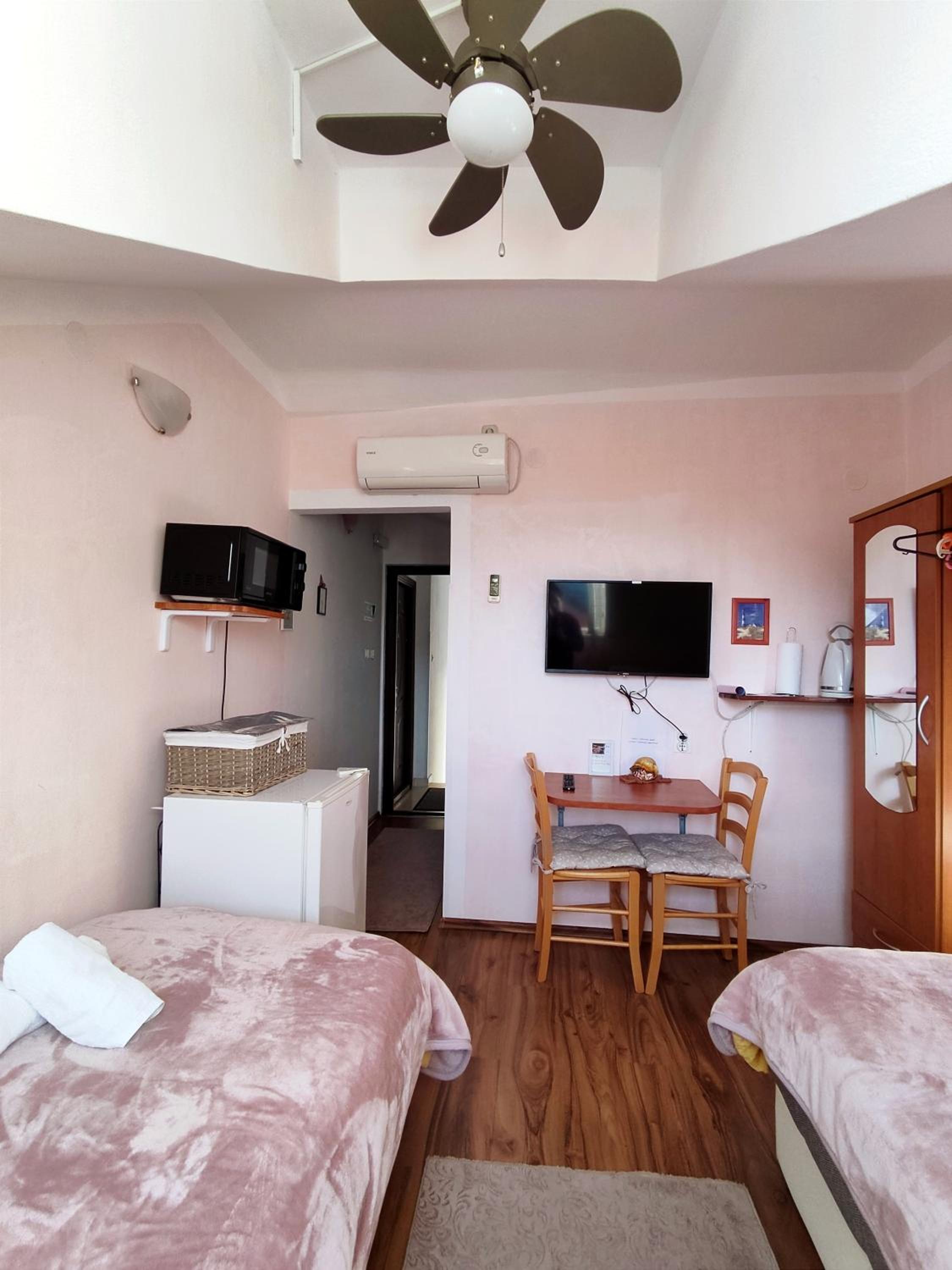 Double or Twin Room with Terrace