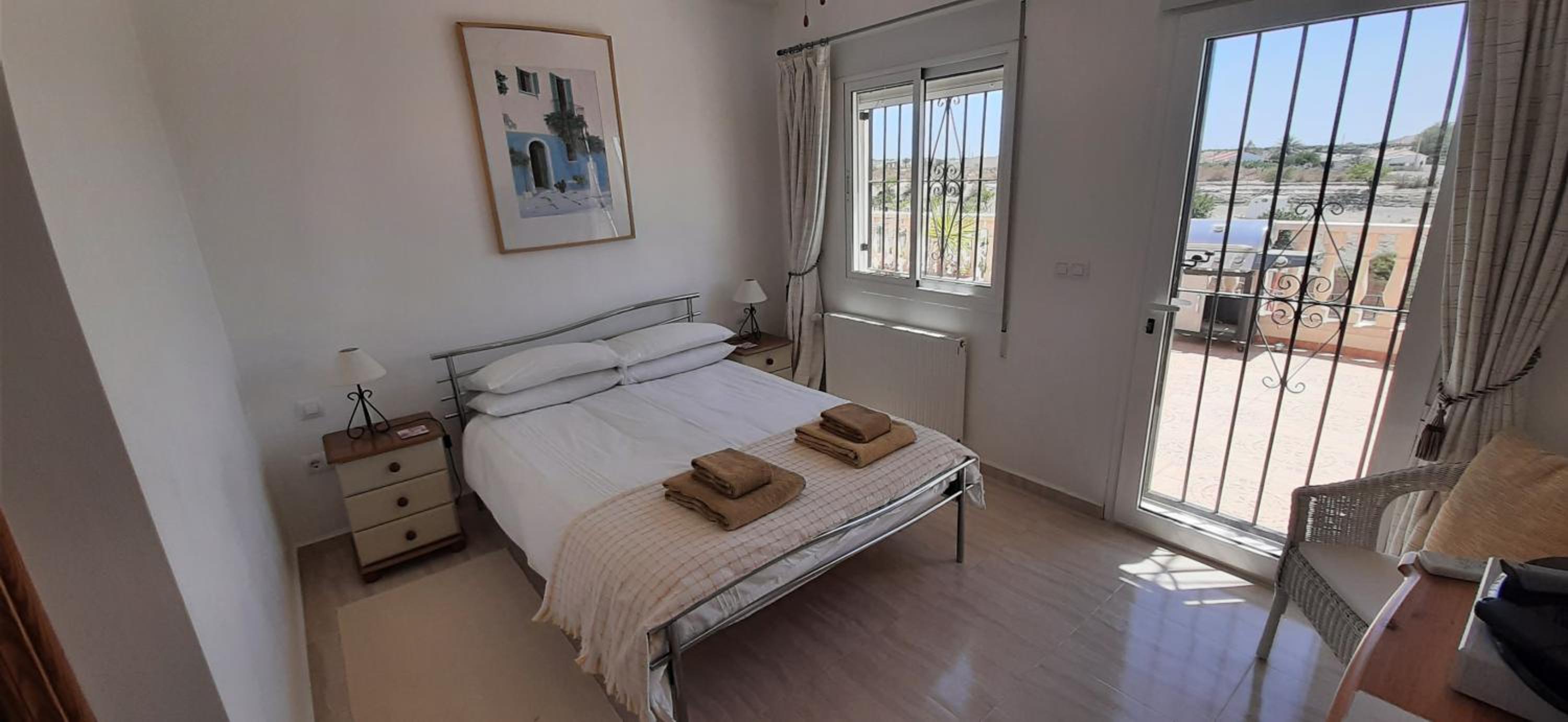 Double Room - Photo 6