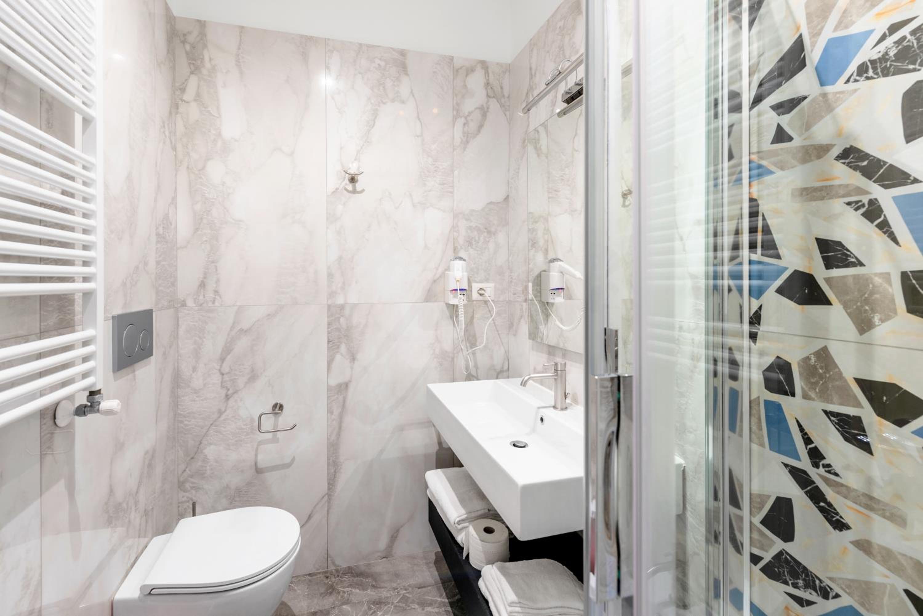 Triple Room with Private Bathroom photo 1