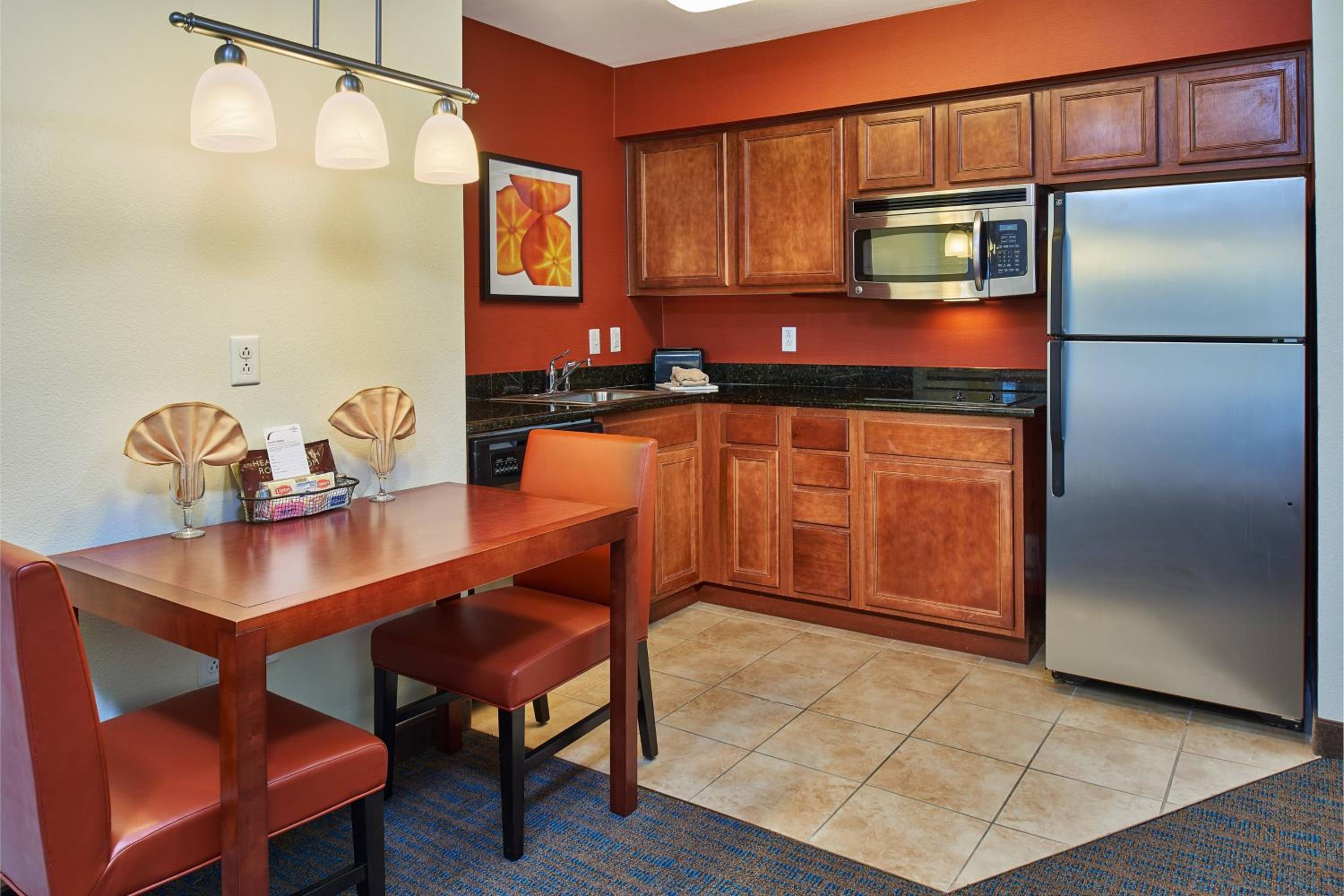 One-Bedroom King Suite with Sofa Bed - Hearing Accessible photo 3