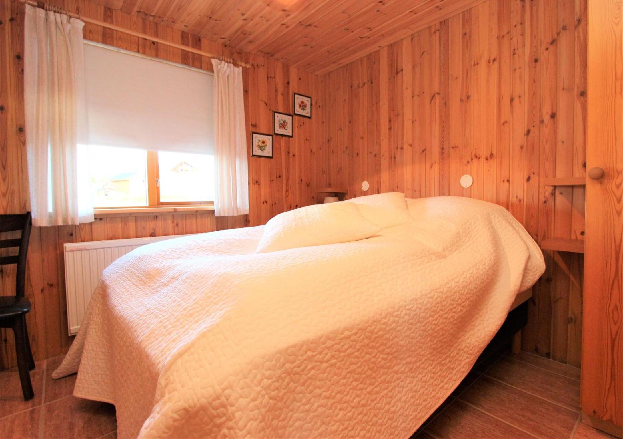 Three-Bedroom House photo 1