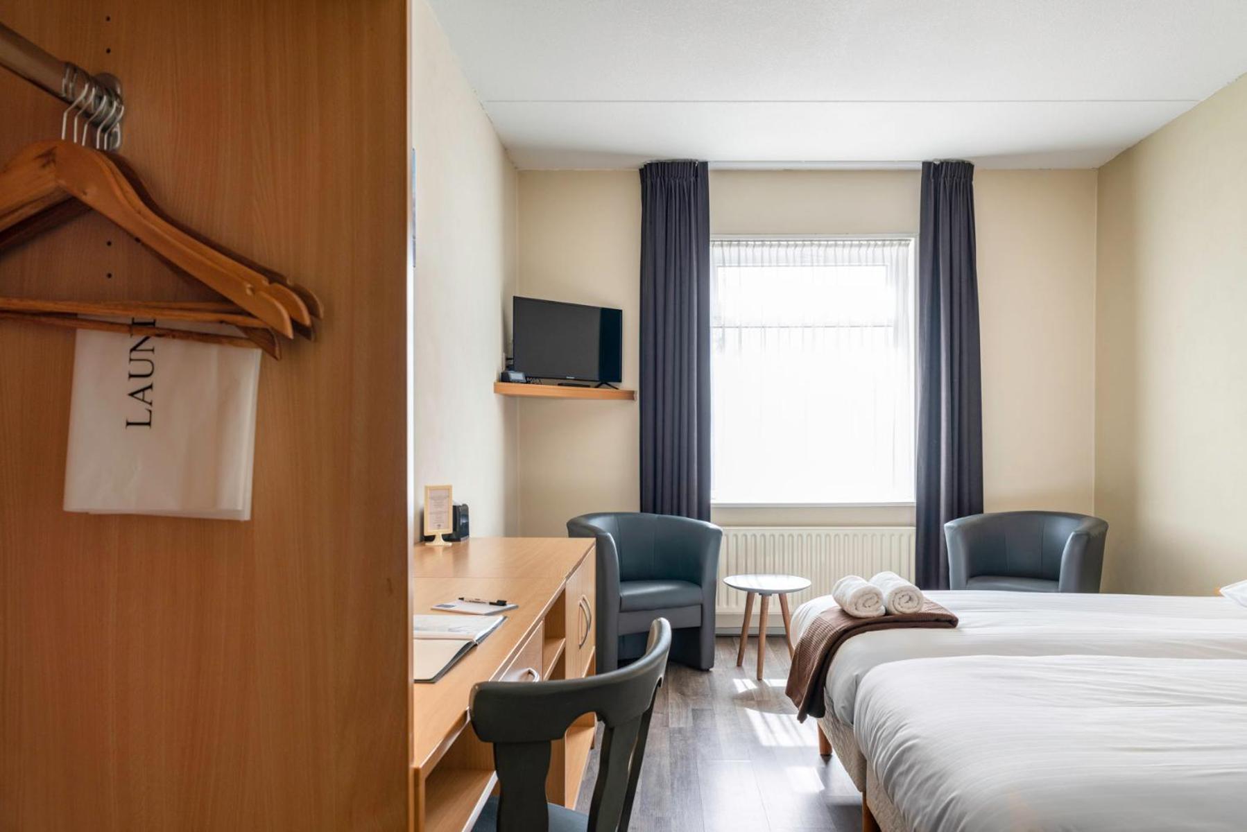 Standard Double Room photo 2