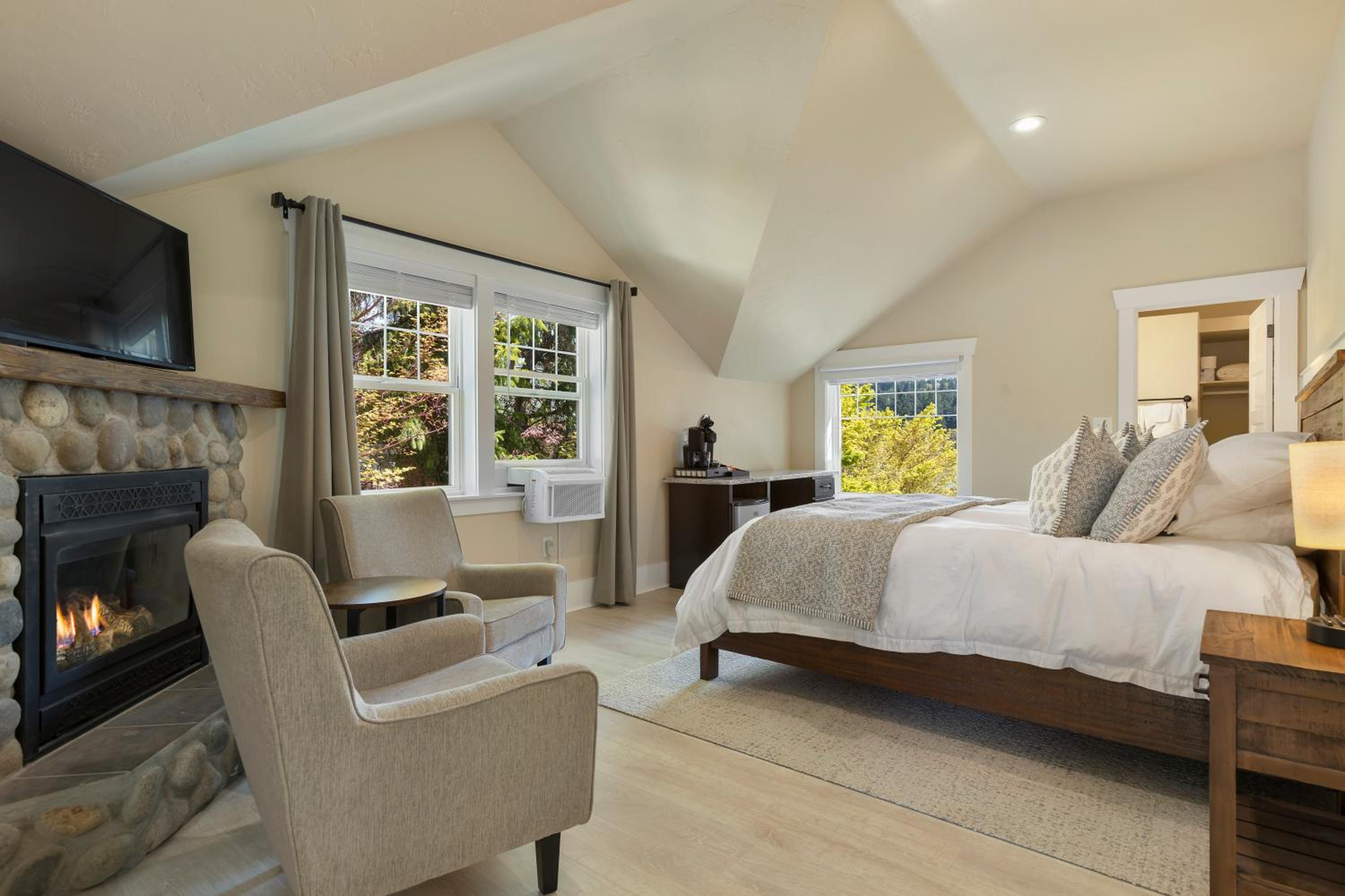 Two-Bedroom Suite photo 1