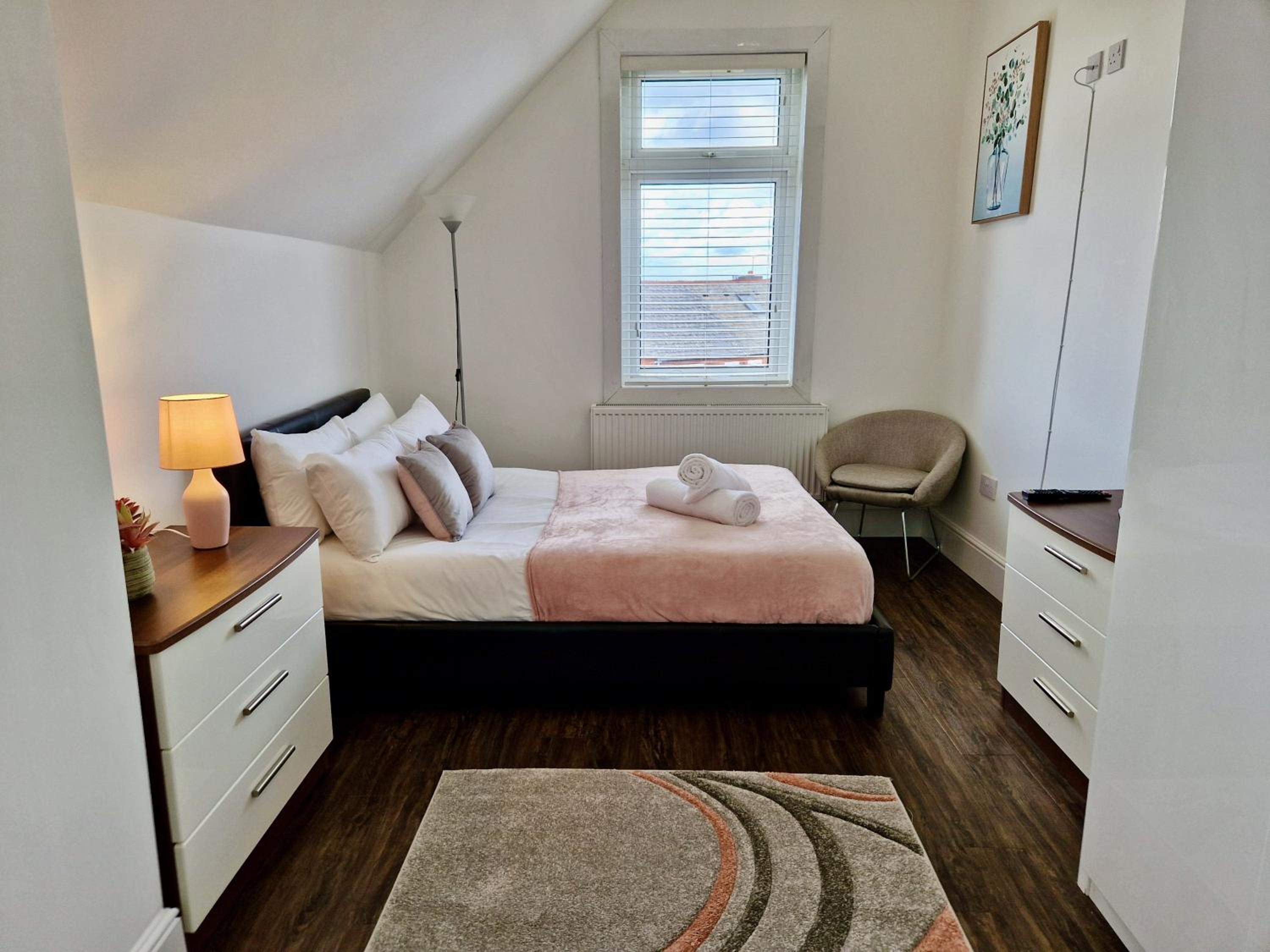 Deluxe Double Room with Shower