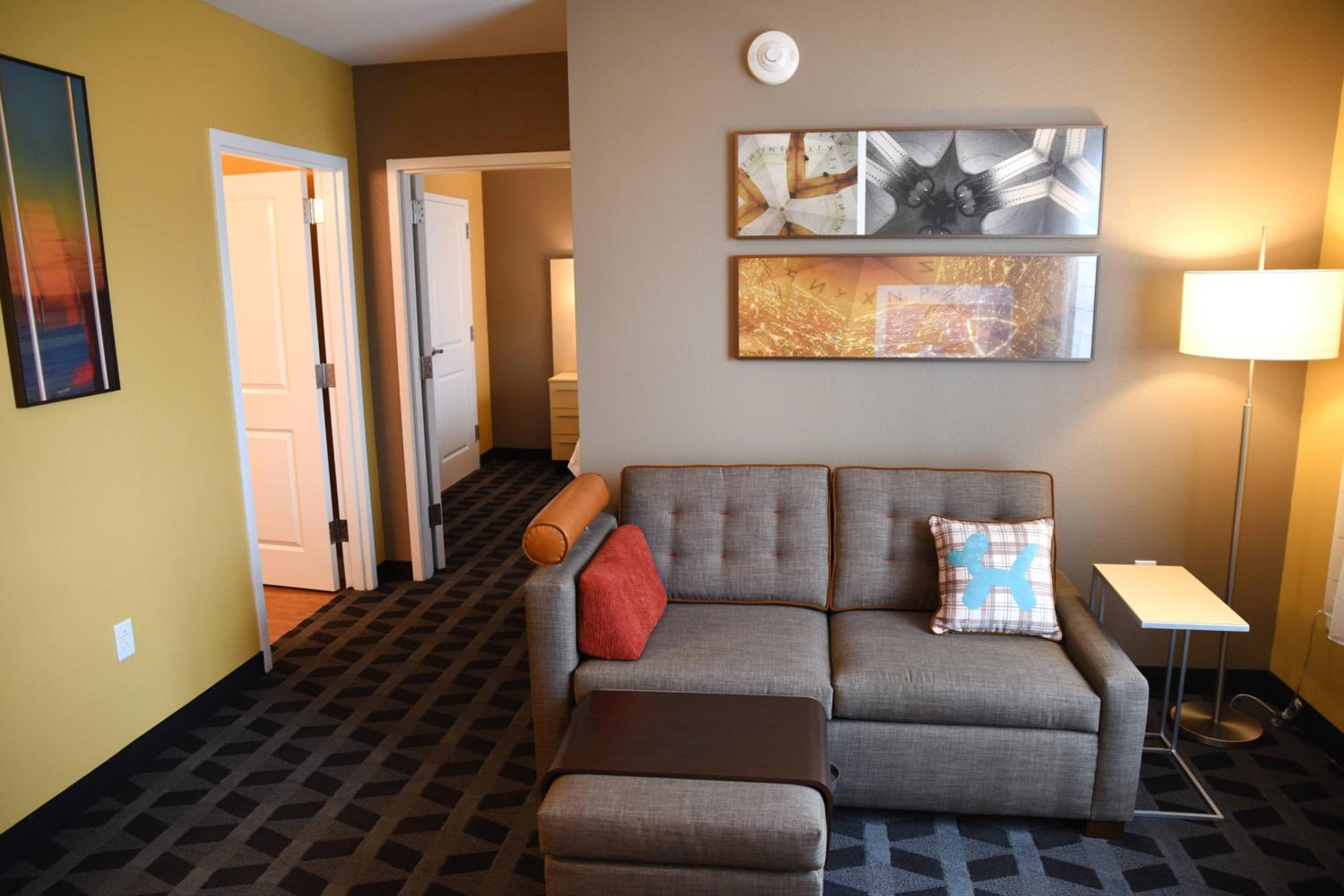 One-Bedroom Suite photo 1