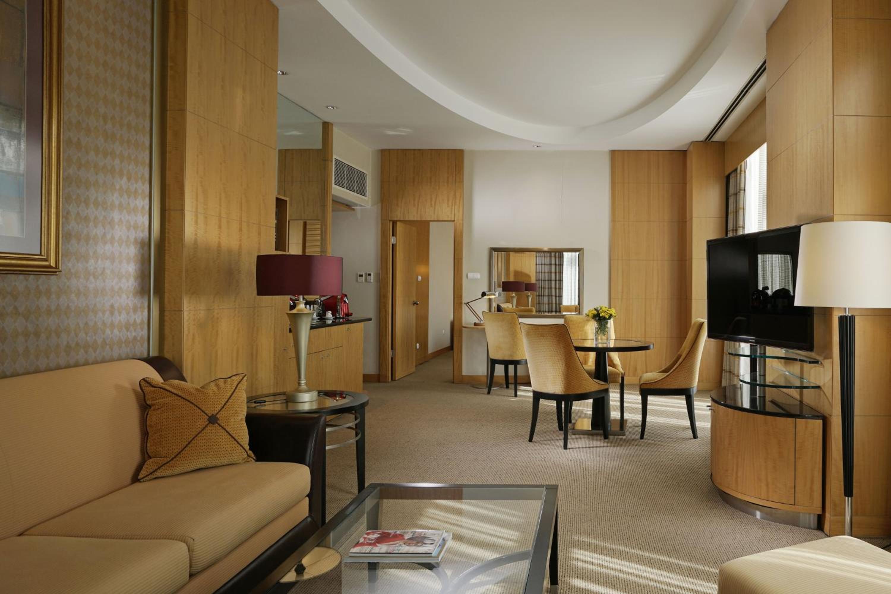 One Bedroom Apart Suite