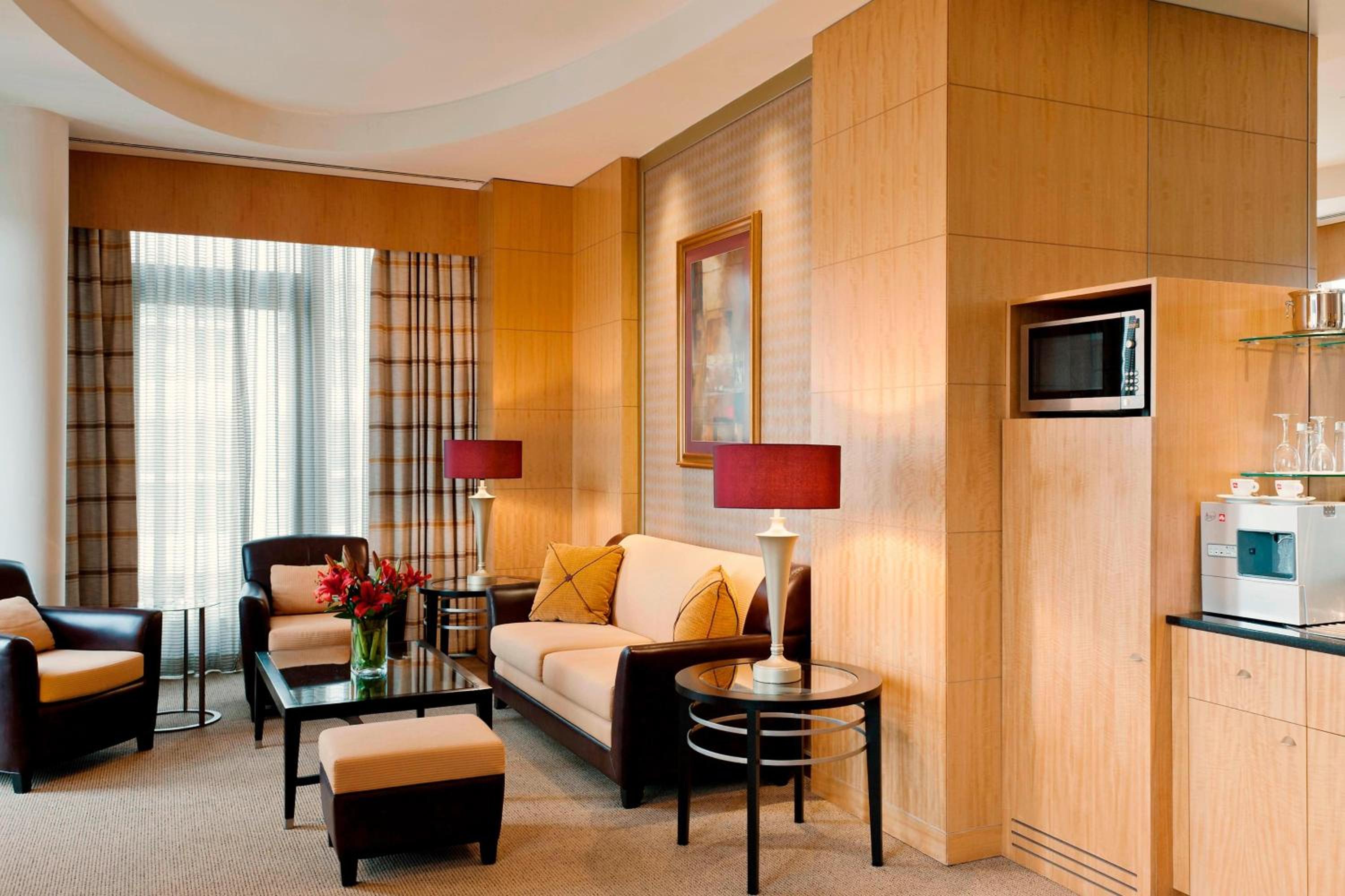 One Bedroom Apart Suite