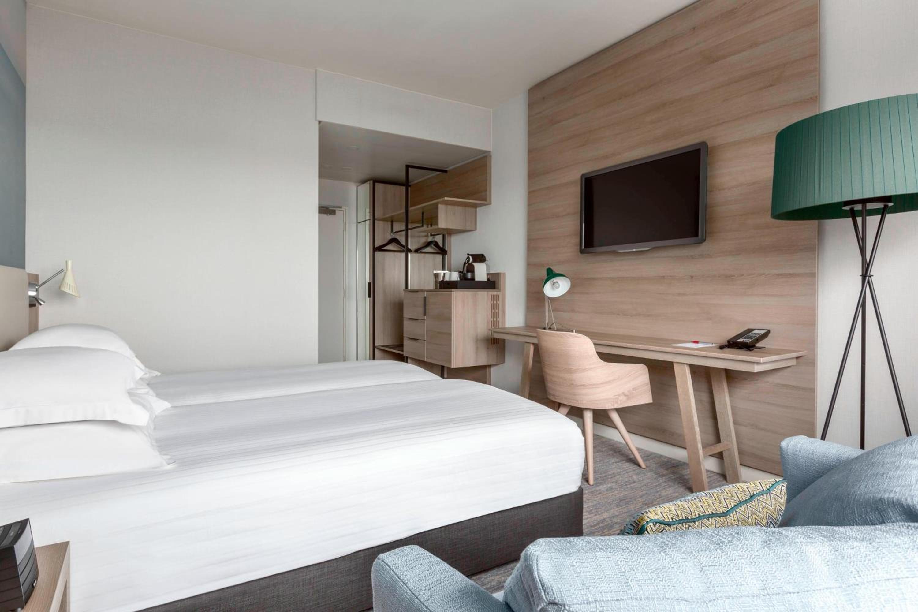 Deluxe Twin Room - Photo 1