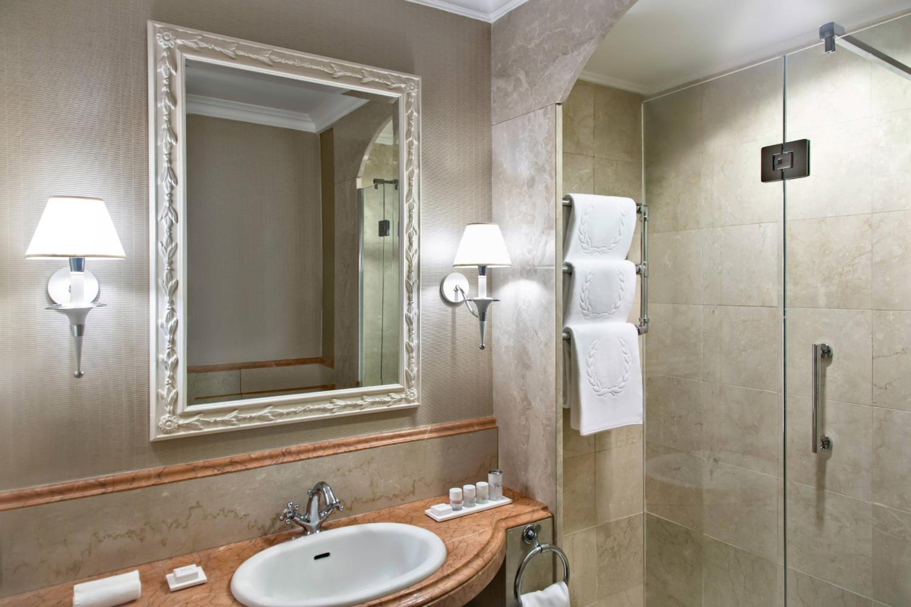 Double Family Guest Room