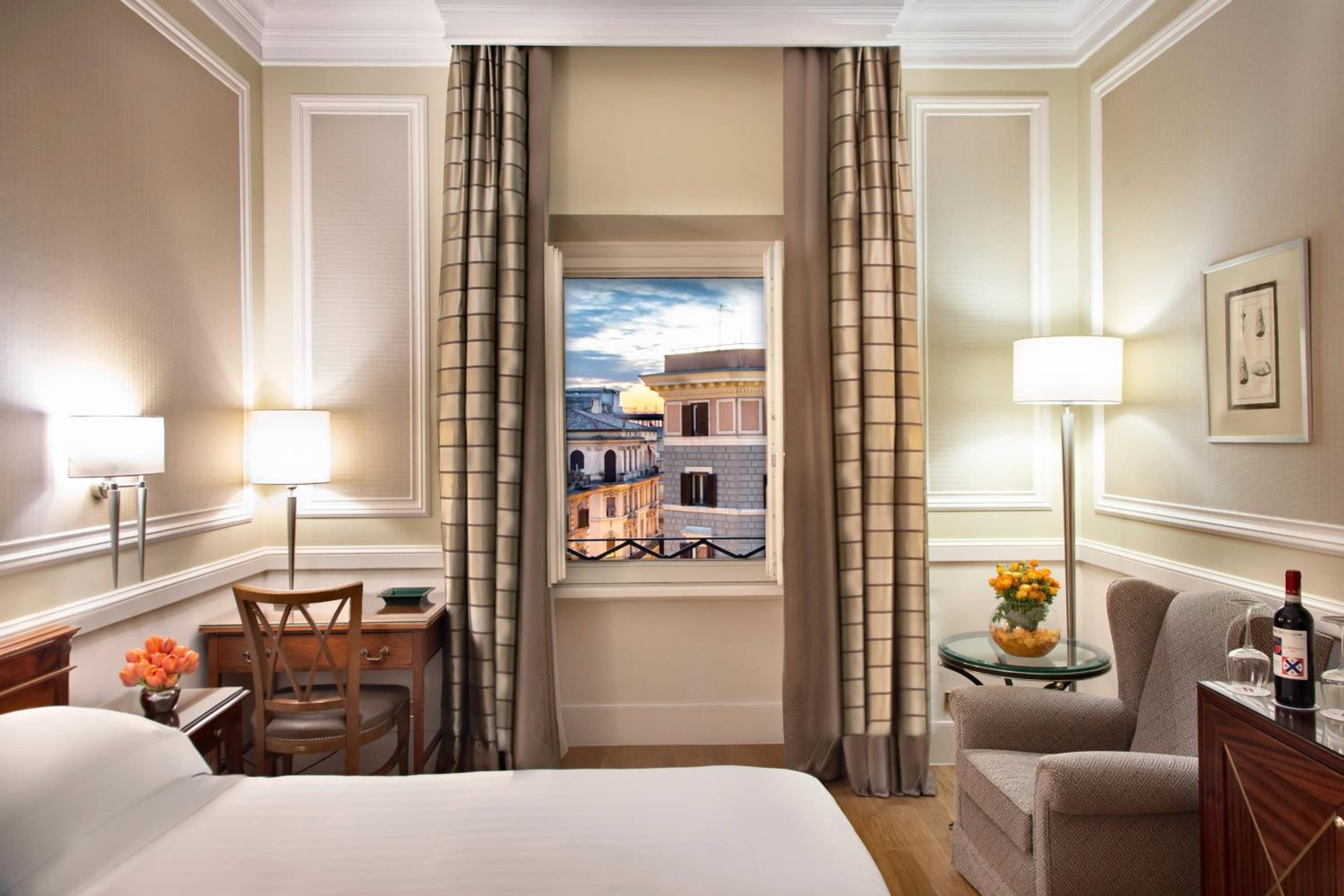 High Floor Deluxe, One King Bed