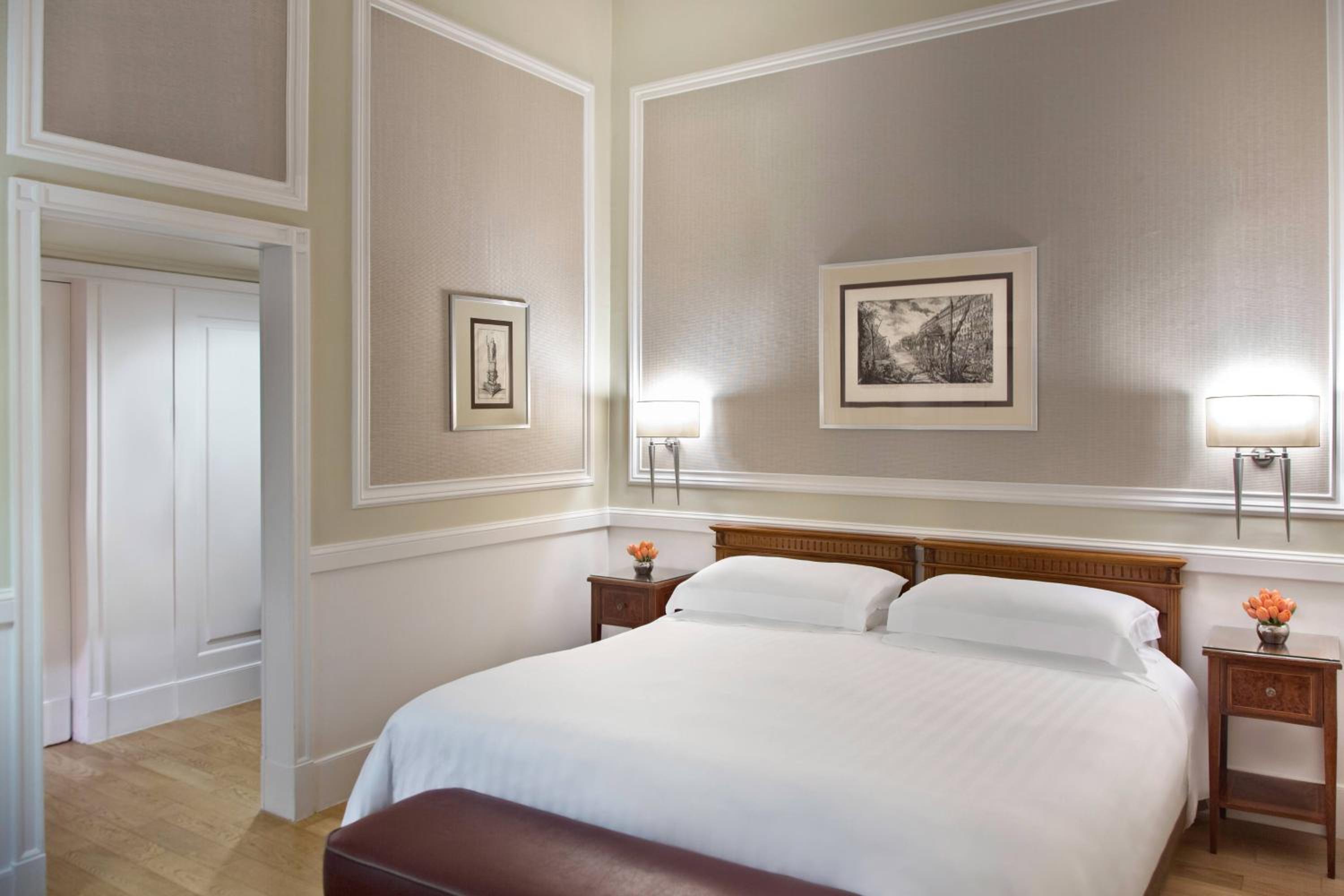 High Floor Suite, 1 Bedroom Junior Suite, 1 King, Sofa bed
