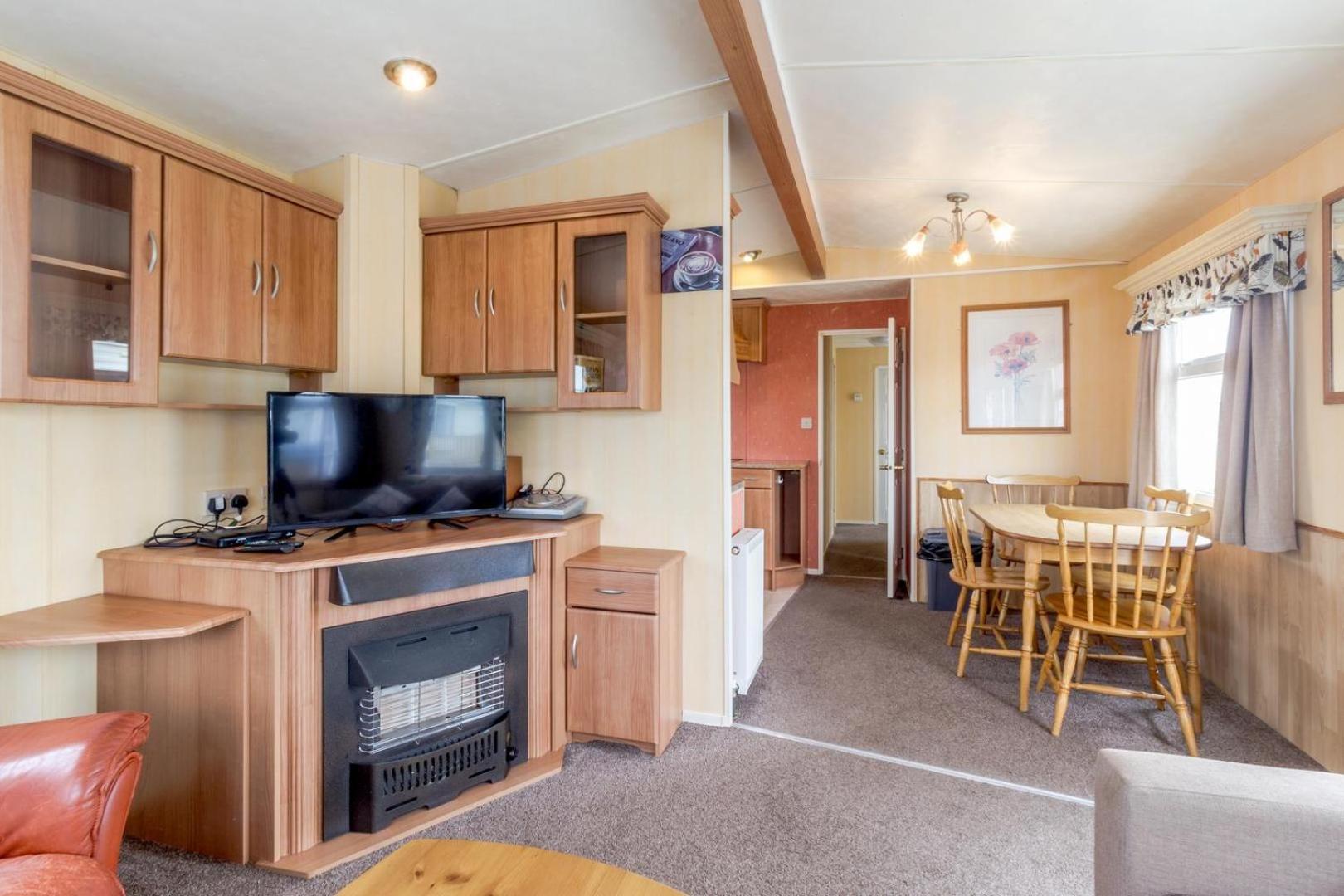 Mobile Home photo 1
