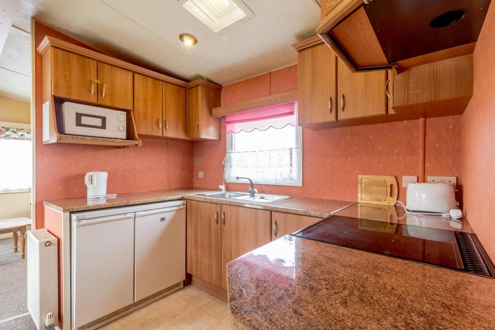 Mobile Home photo 2