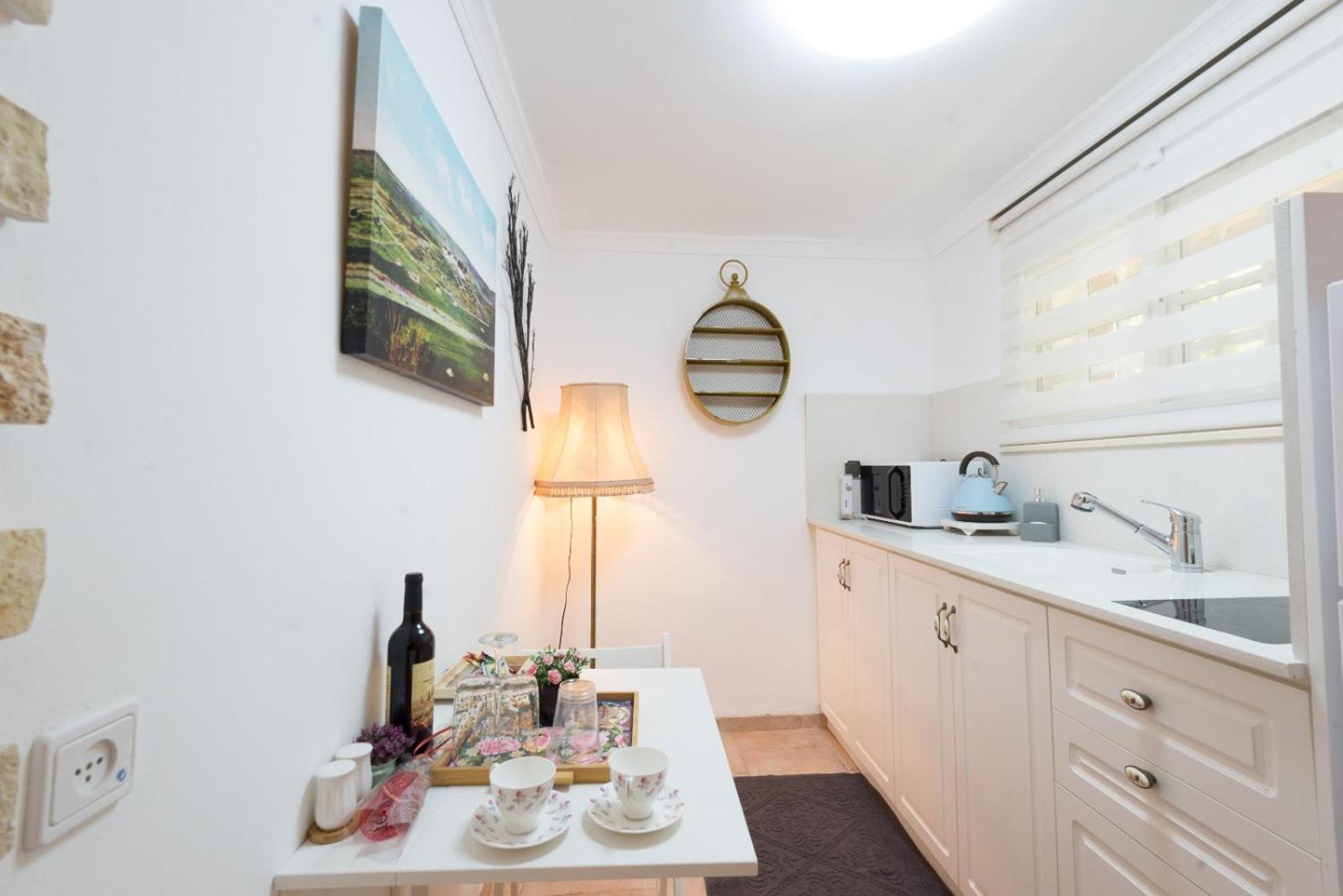 One-Bedroom Apartment - Photo 18