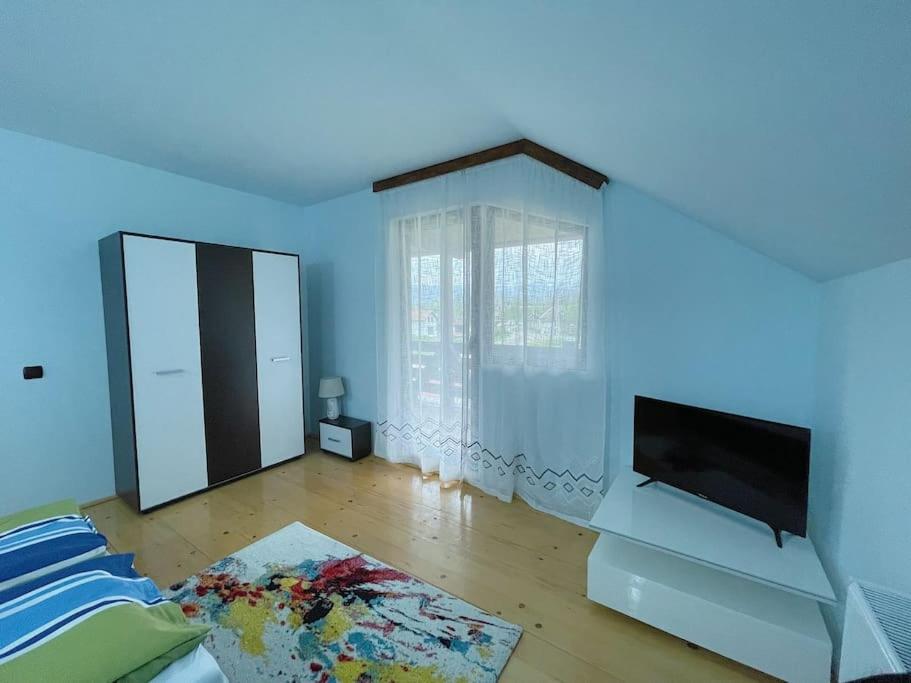 Villa photo 2