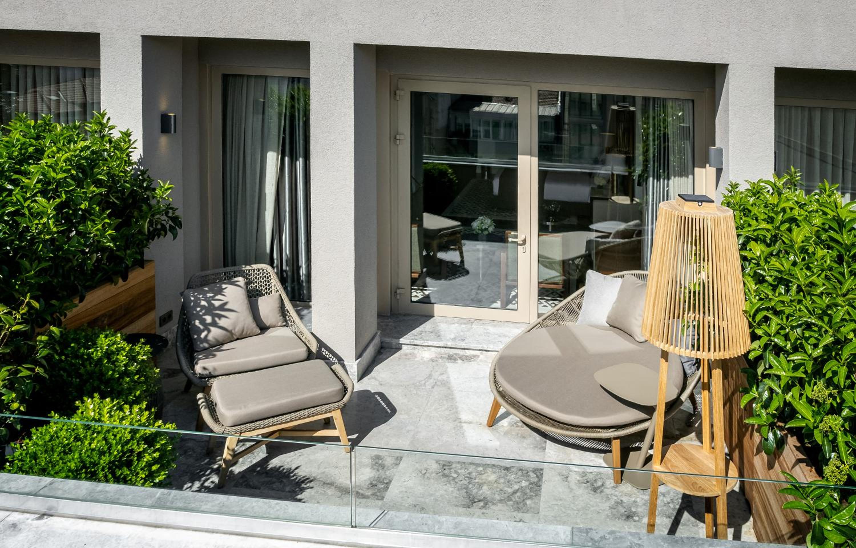 Studio with Terrace