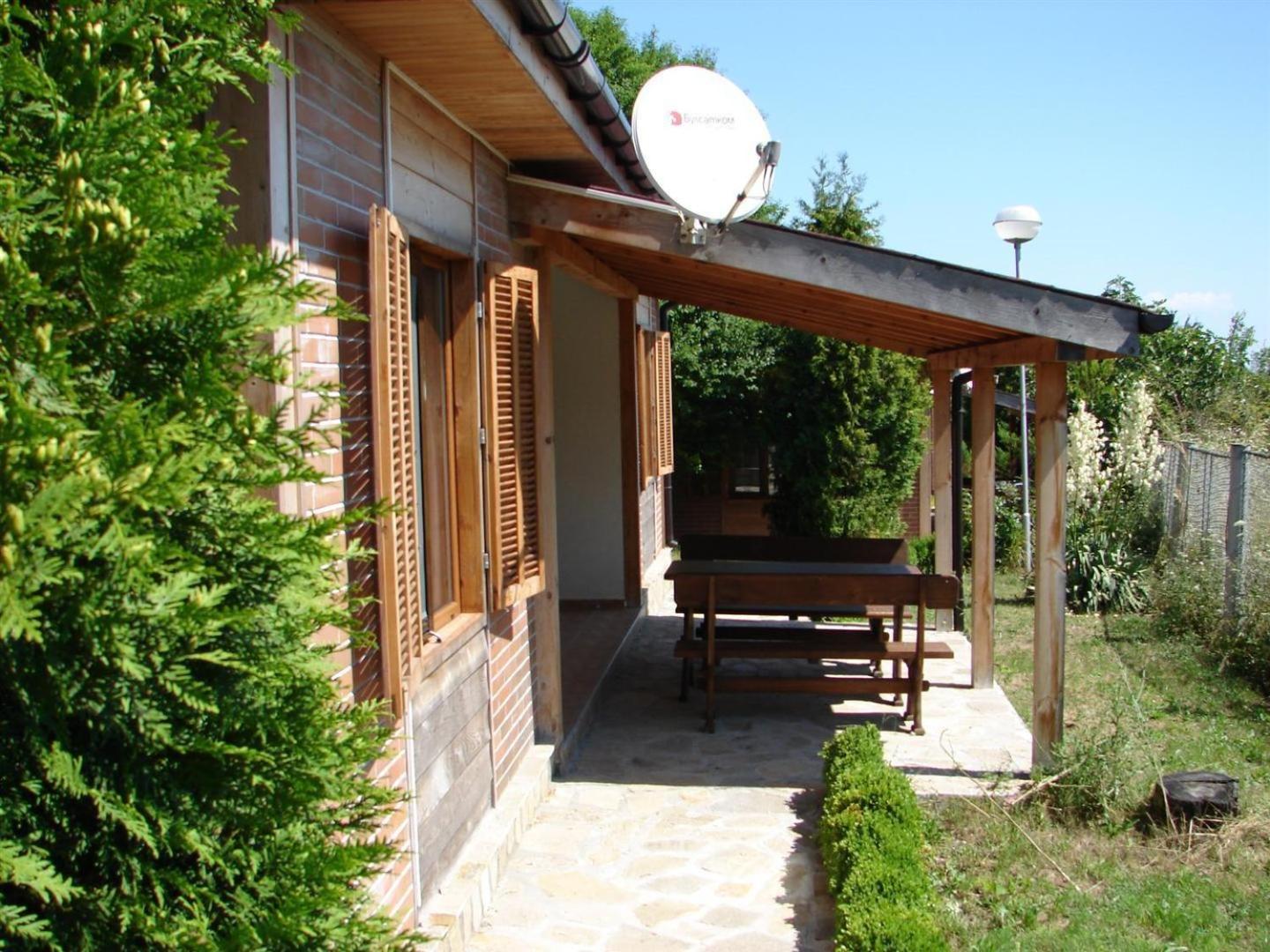 Double or Twin Room with Partial Sea View - Photo 12