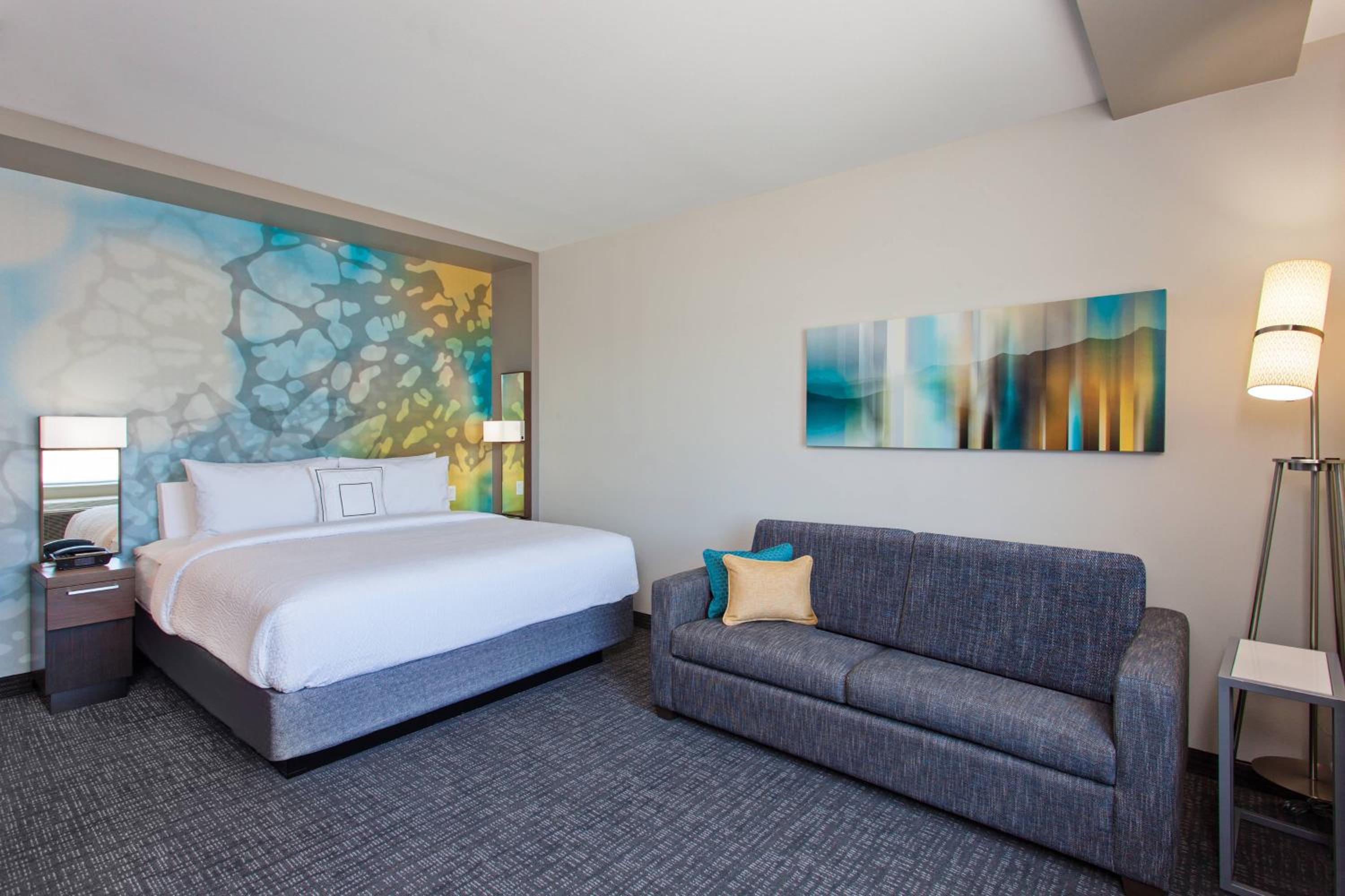 King Room with Sofa Bed photo 3