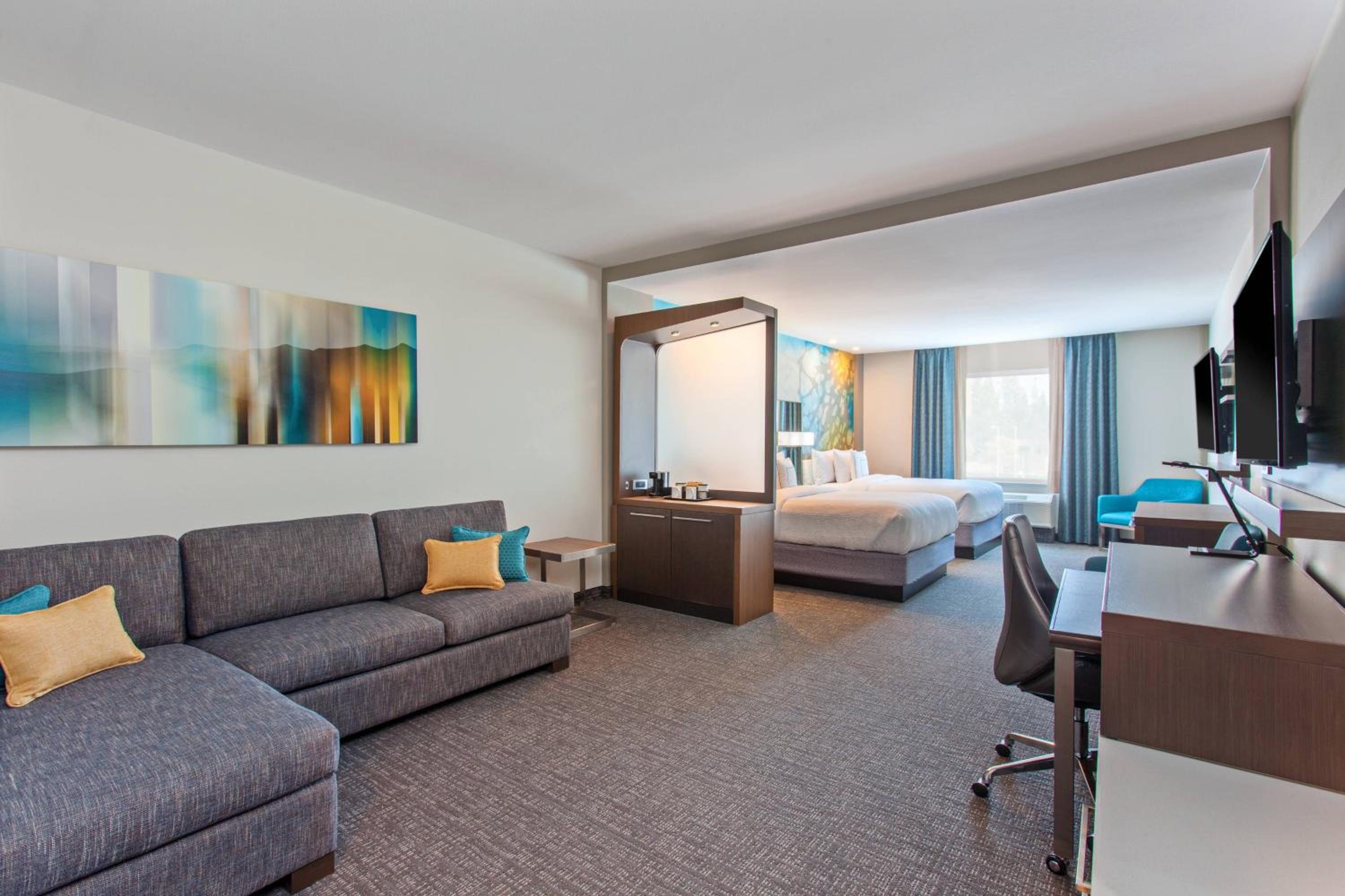 Queen Room with Two Queen Beds and Sofa Bed