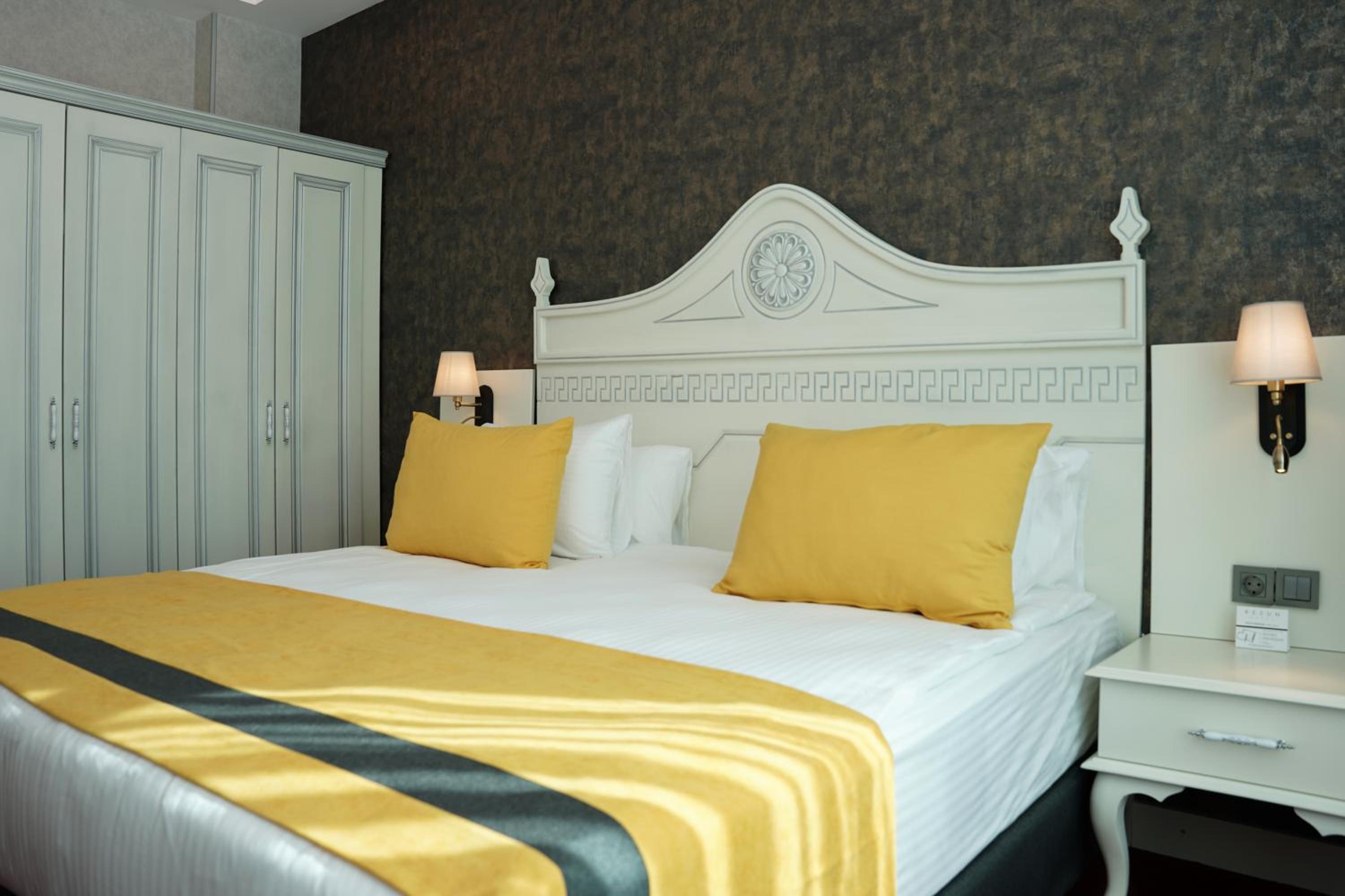 Suite - Photo 6