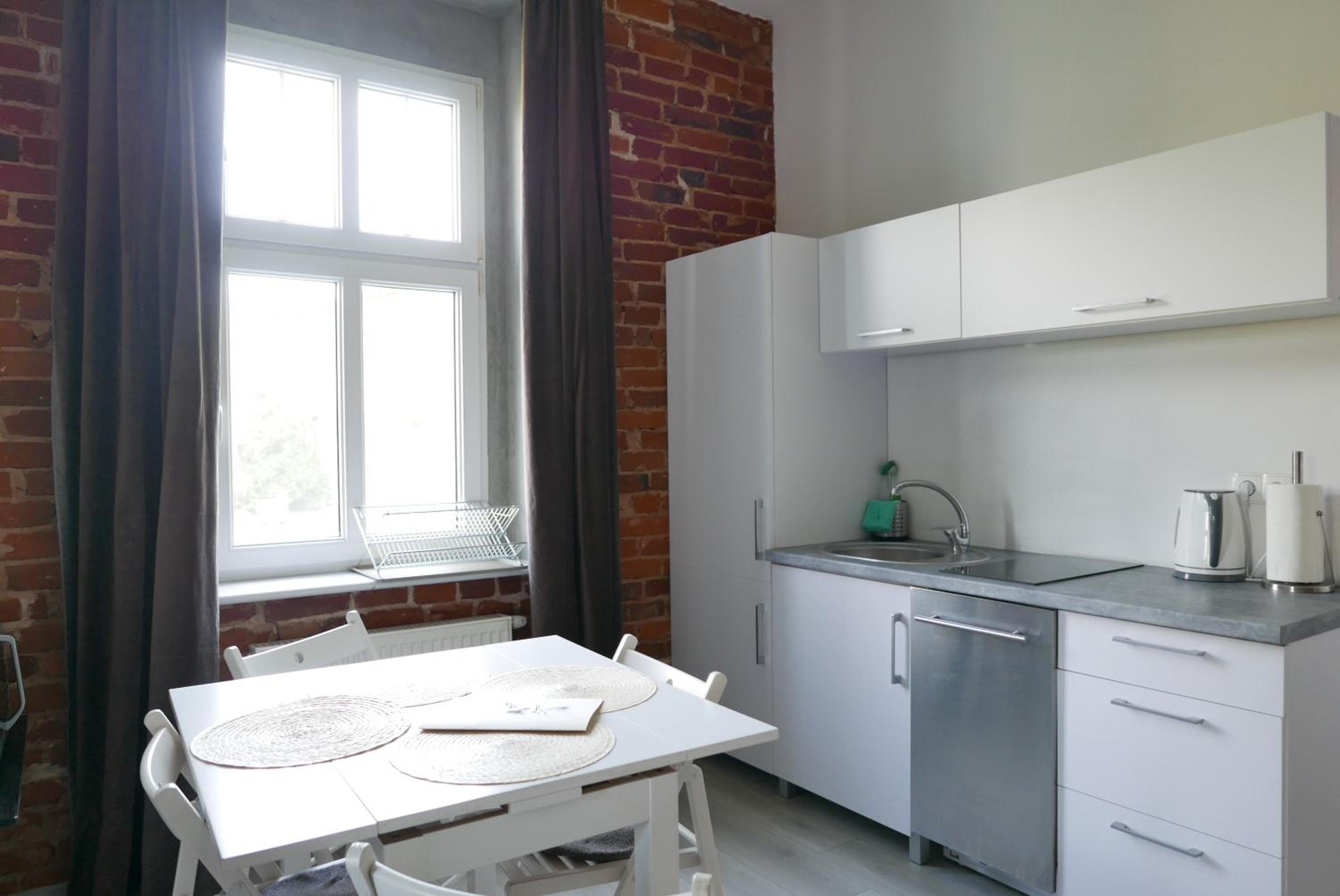 One-Bedroom Apartment - Photo 5