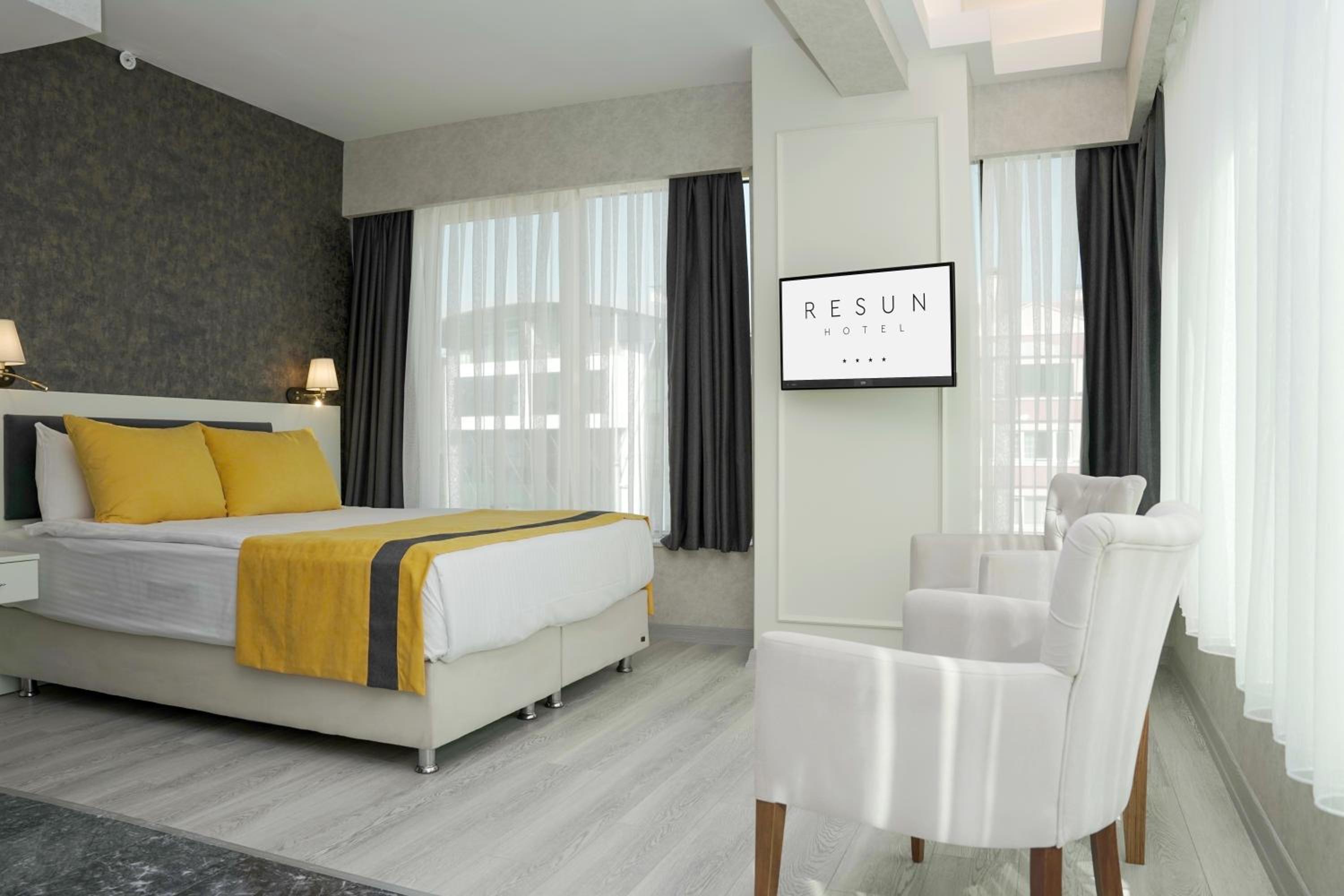 Standard Double Room - Photo 5