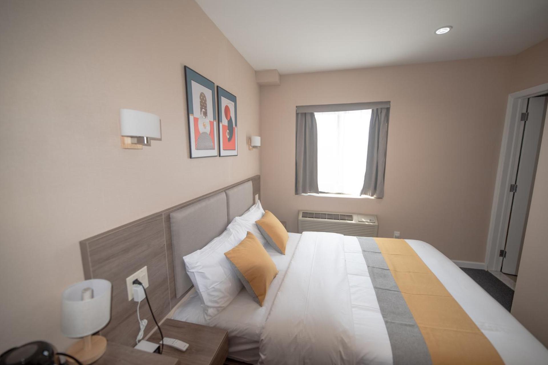 Double Room - Photo 12