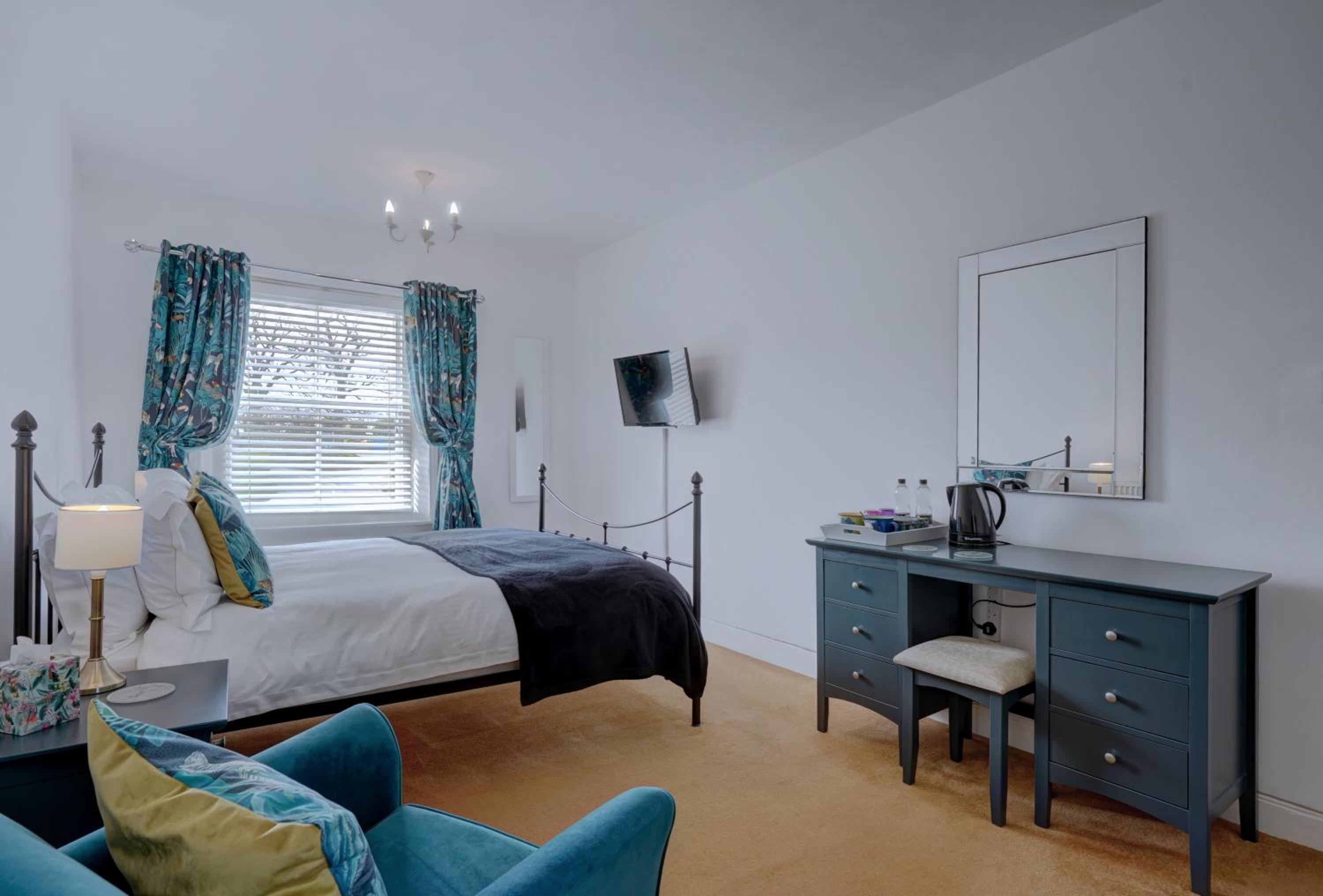 Deluxe Double Room with En-suite Bath photo 1