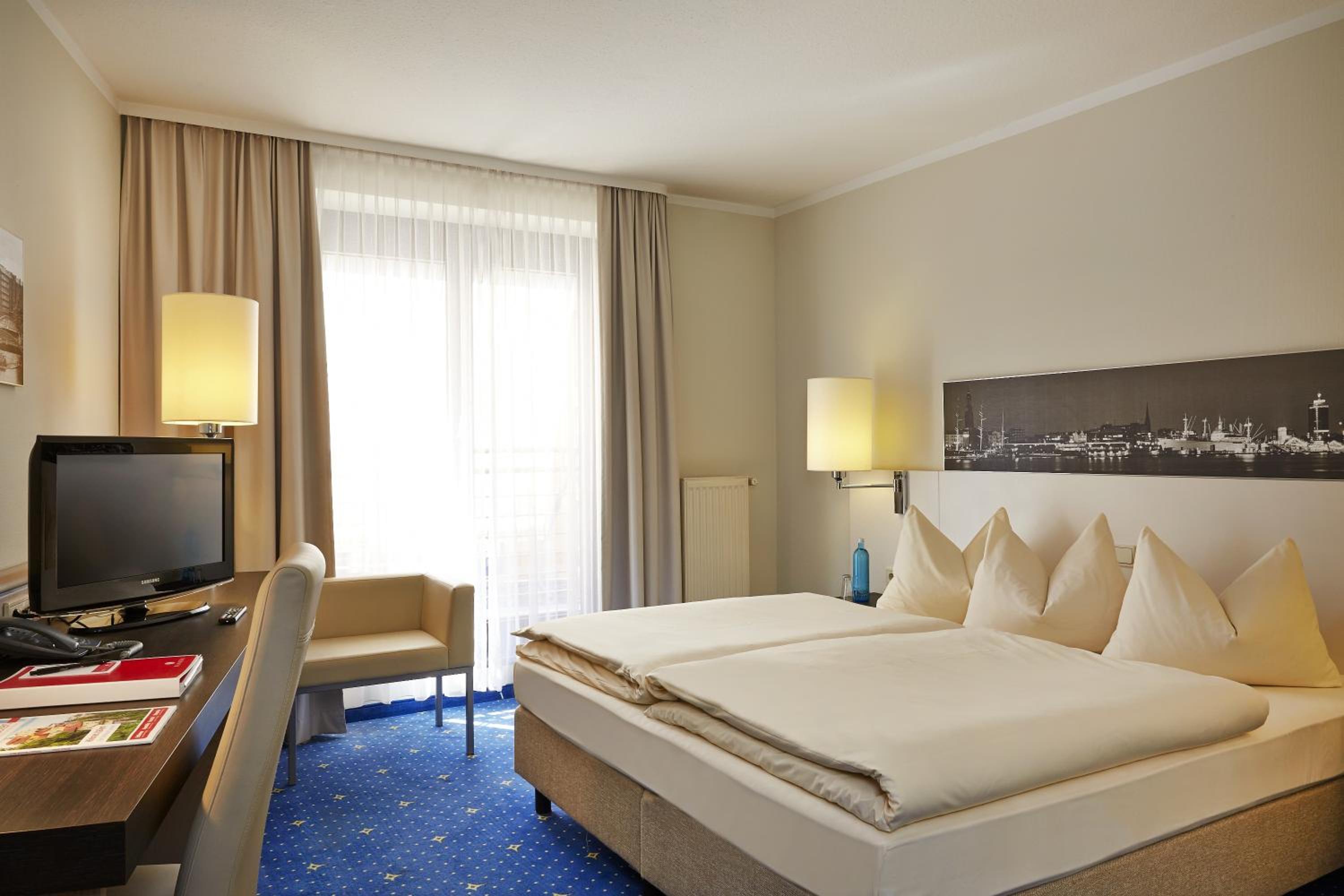 Business Double Room - Photo 2