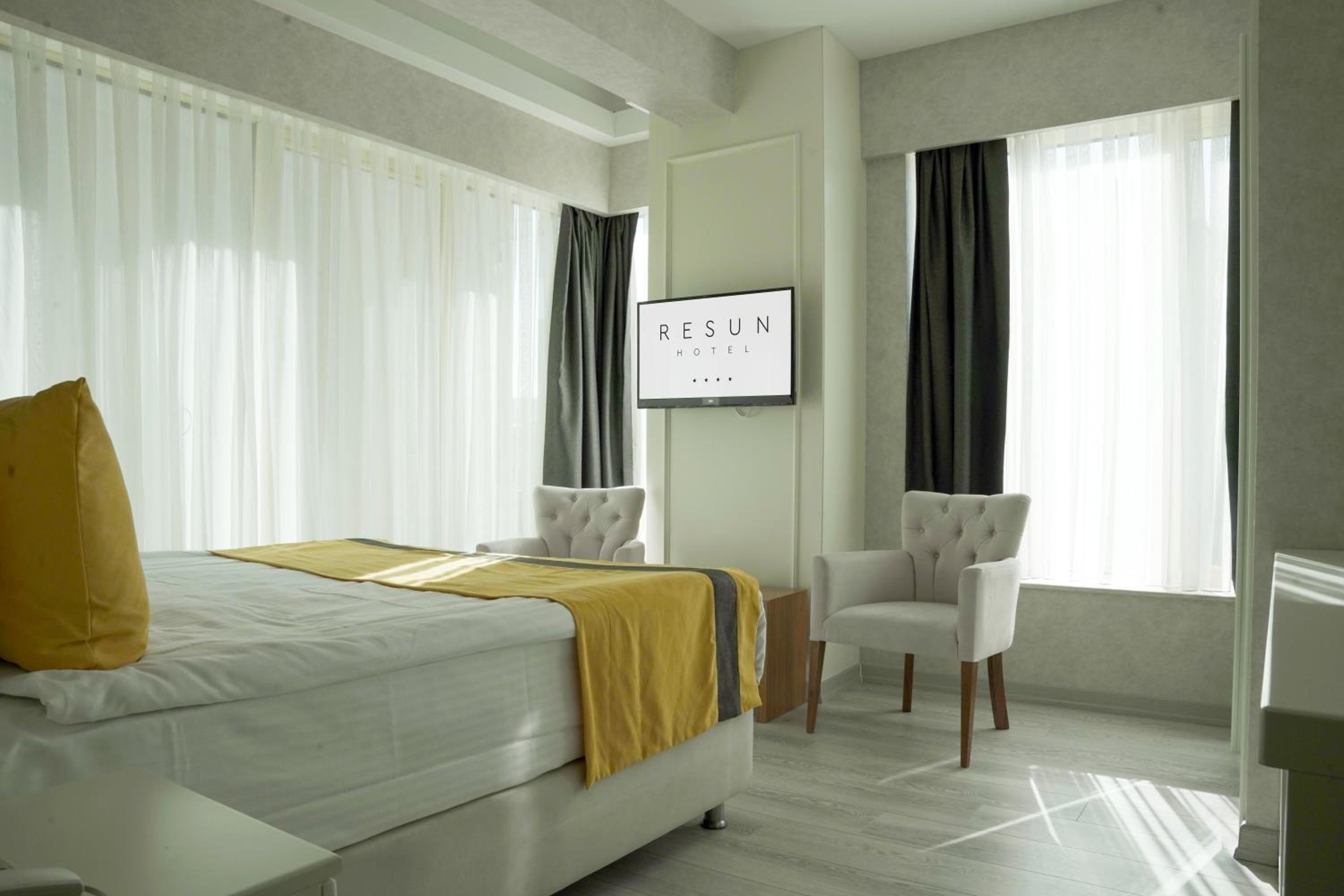 Standard Double Room - Photo 2