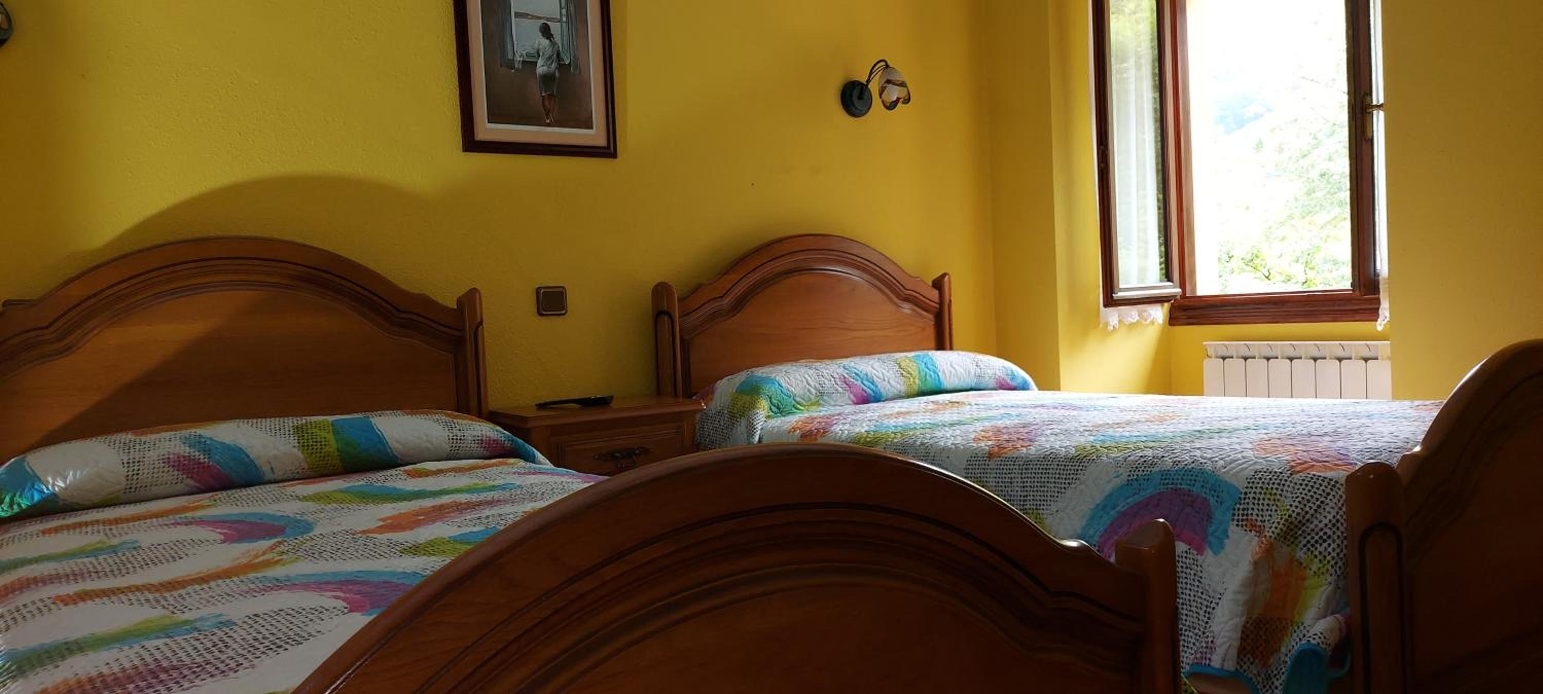 Standard Twin Room photo 2