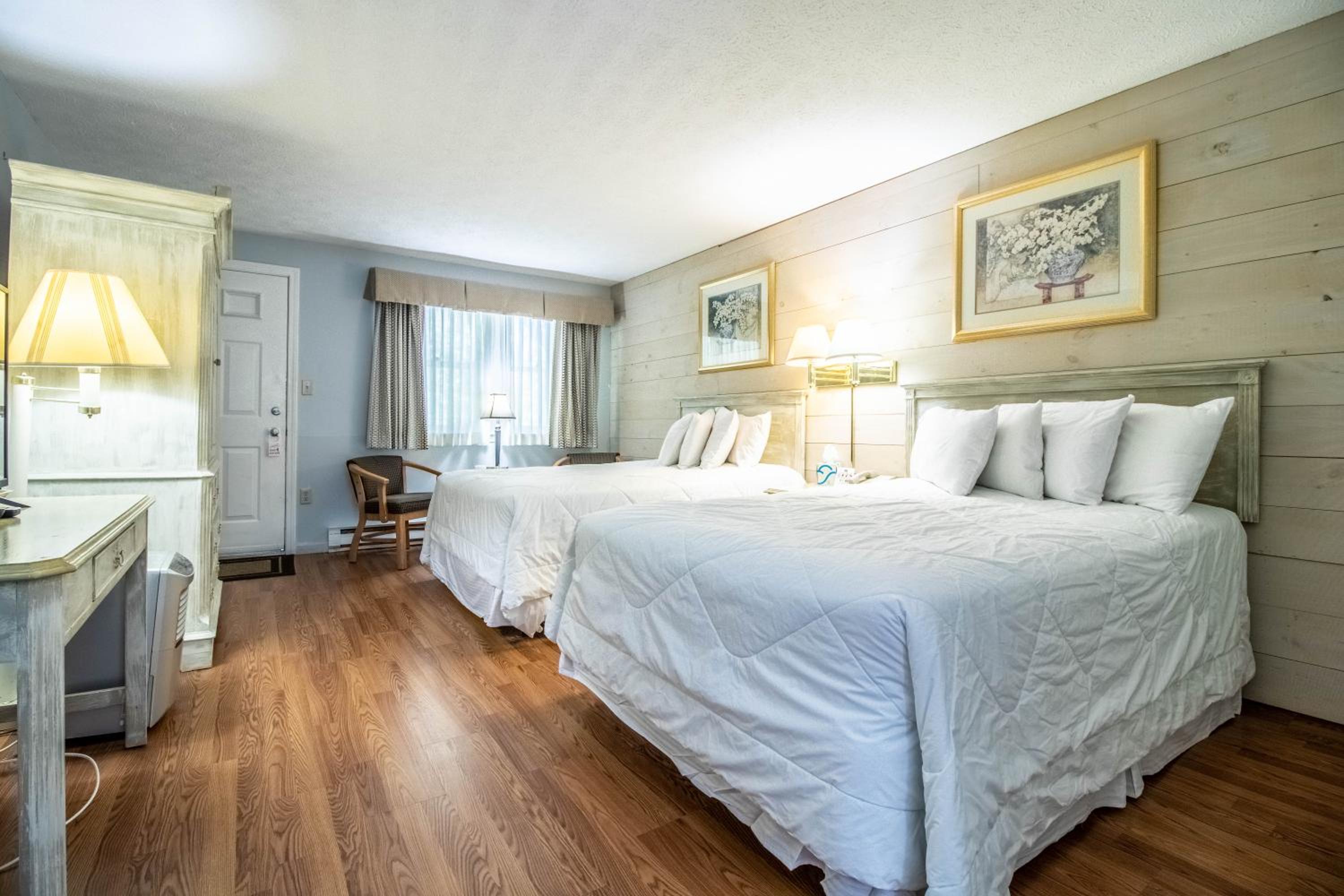 Queen Room photo 1