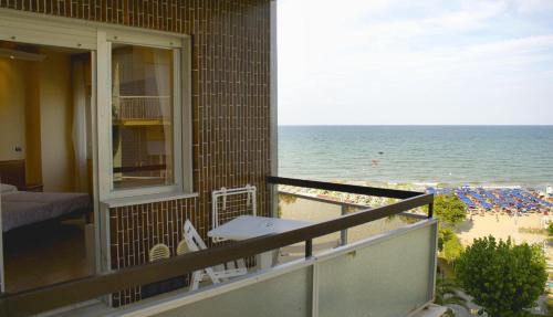 Double Room with Balcony and Sea View