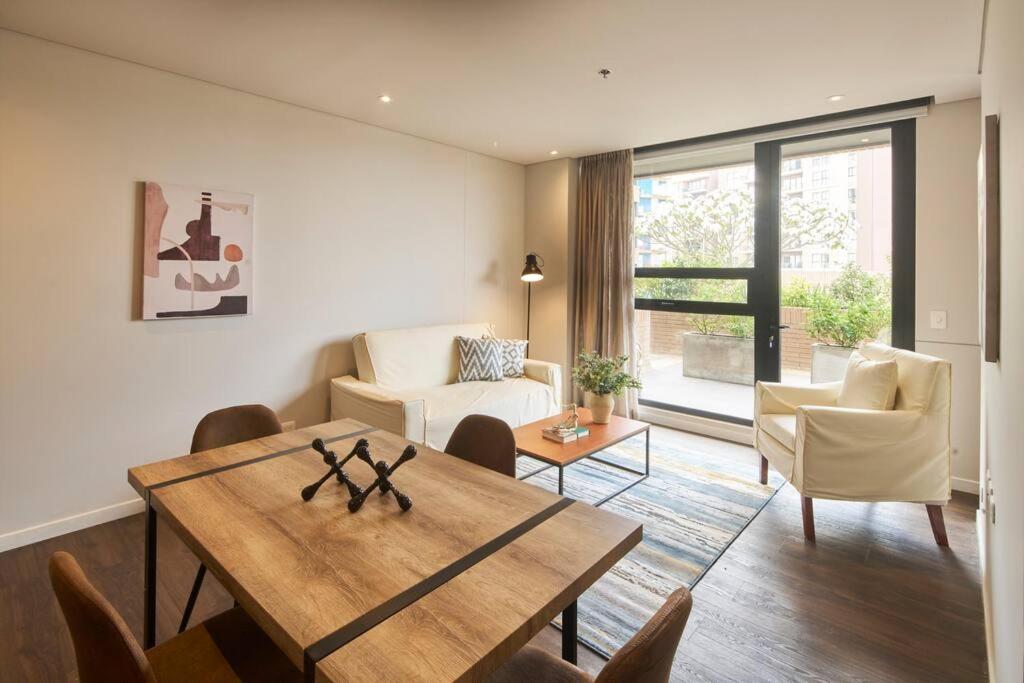 Apartment photo 1