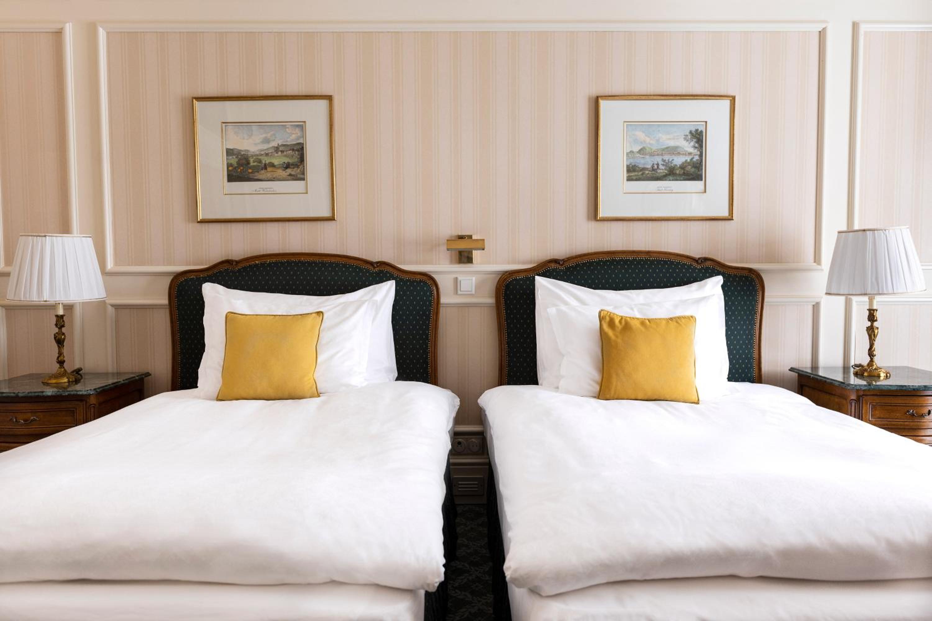Premium Room - Photo 4