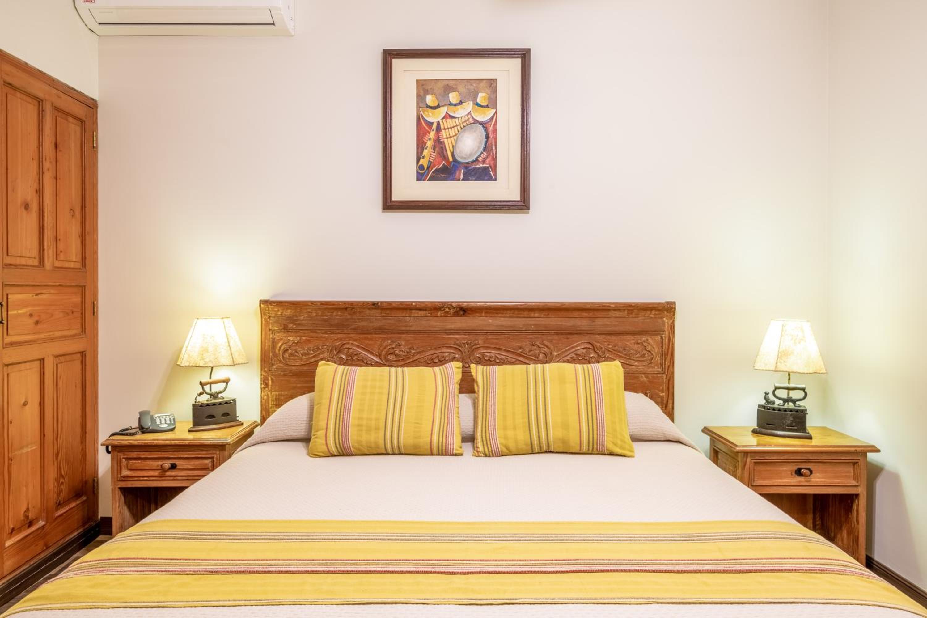 Colonial Double Room - Photo 5
