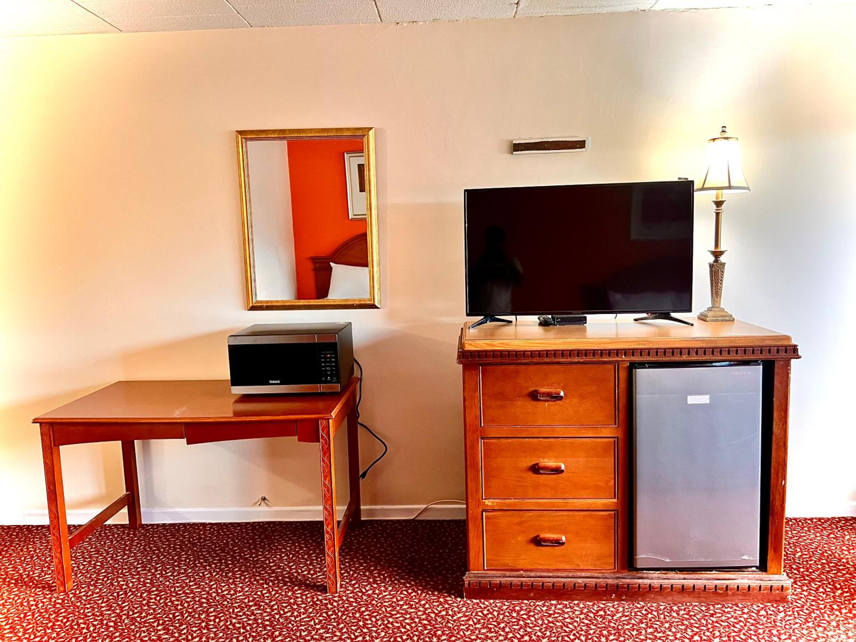 Standard Queen Room photo 3