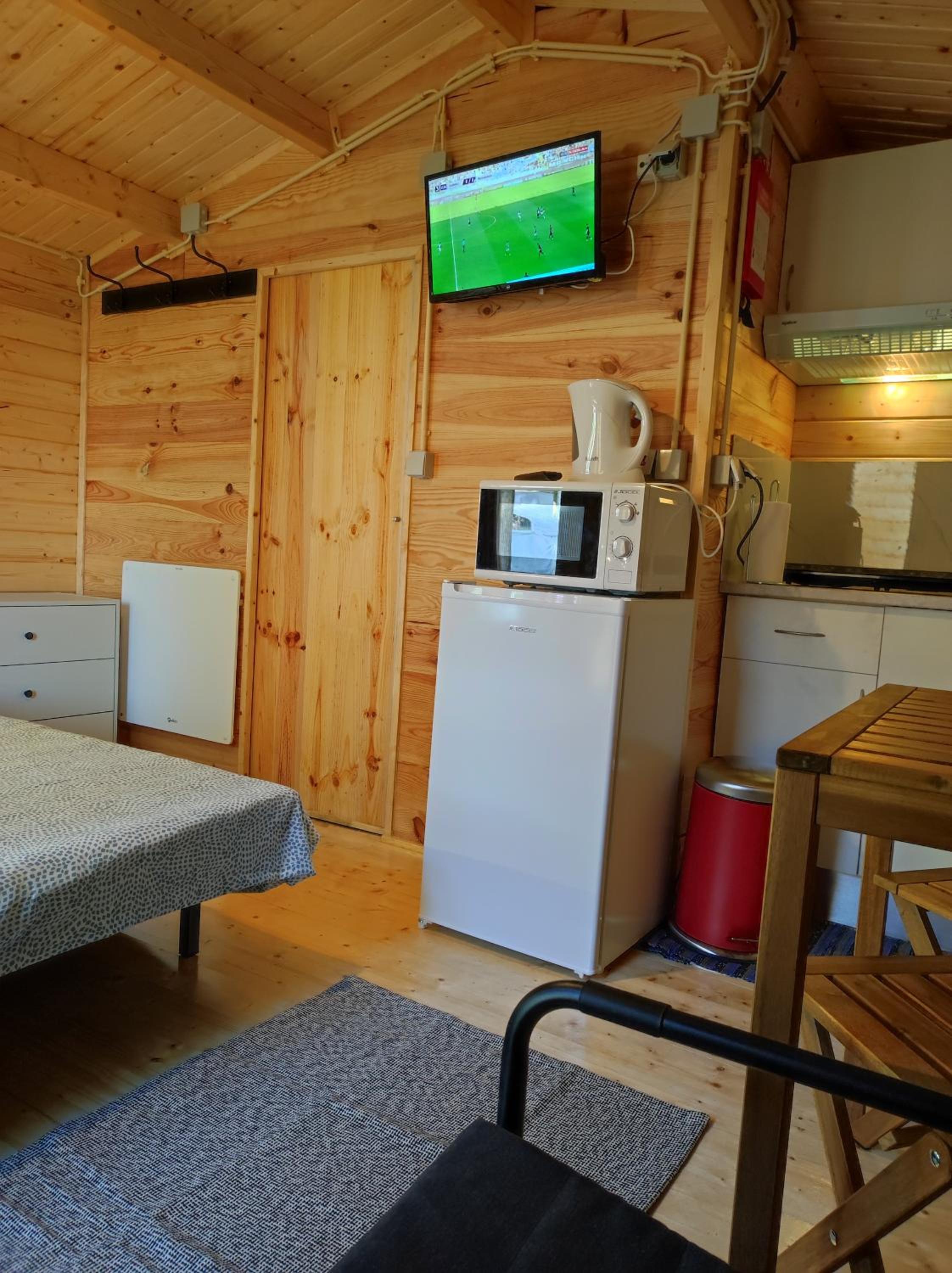 One-Bedroom Bungalow photo 3