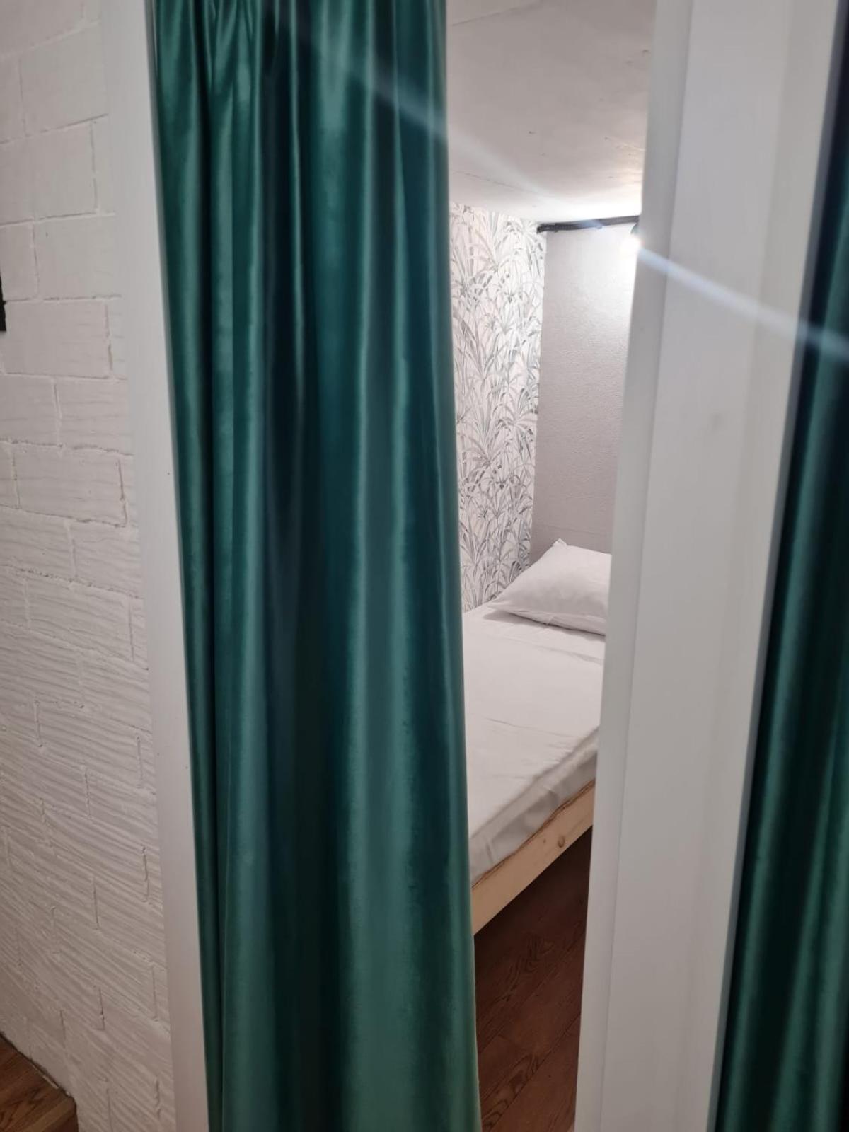 Budget Single Room photo 2